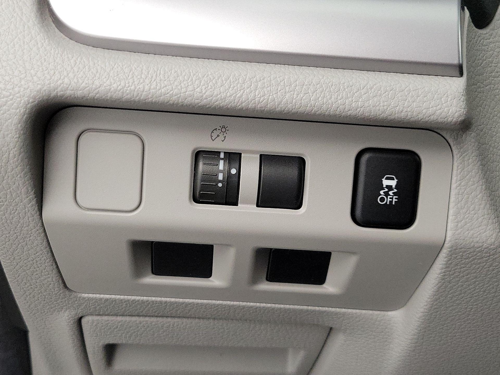 Thumbnail: 2015 Subaru Forester - 13