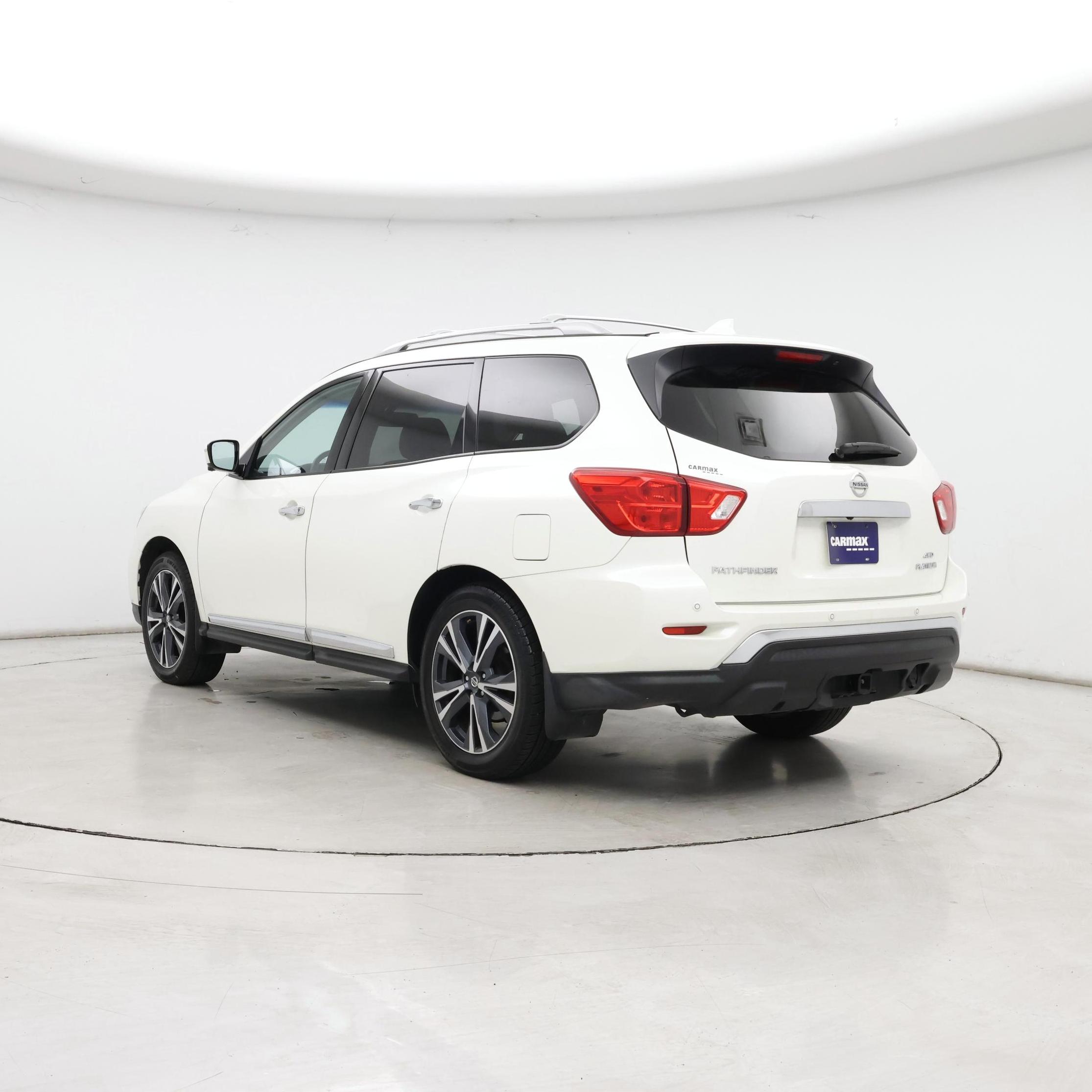 Thumbnail: 2020 Nissan Pathfinder - 2