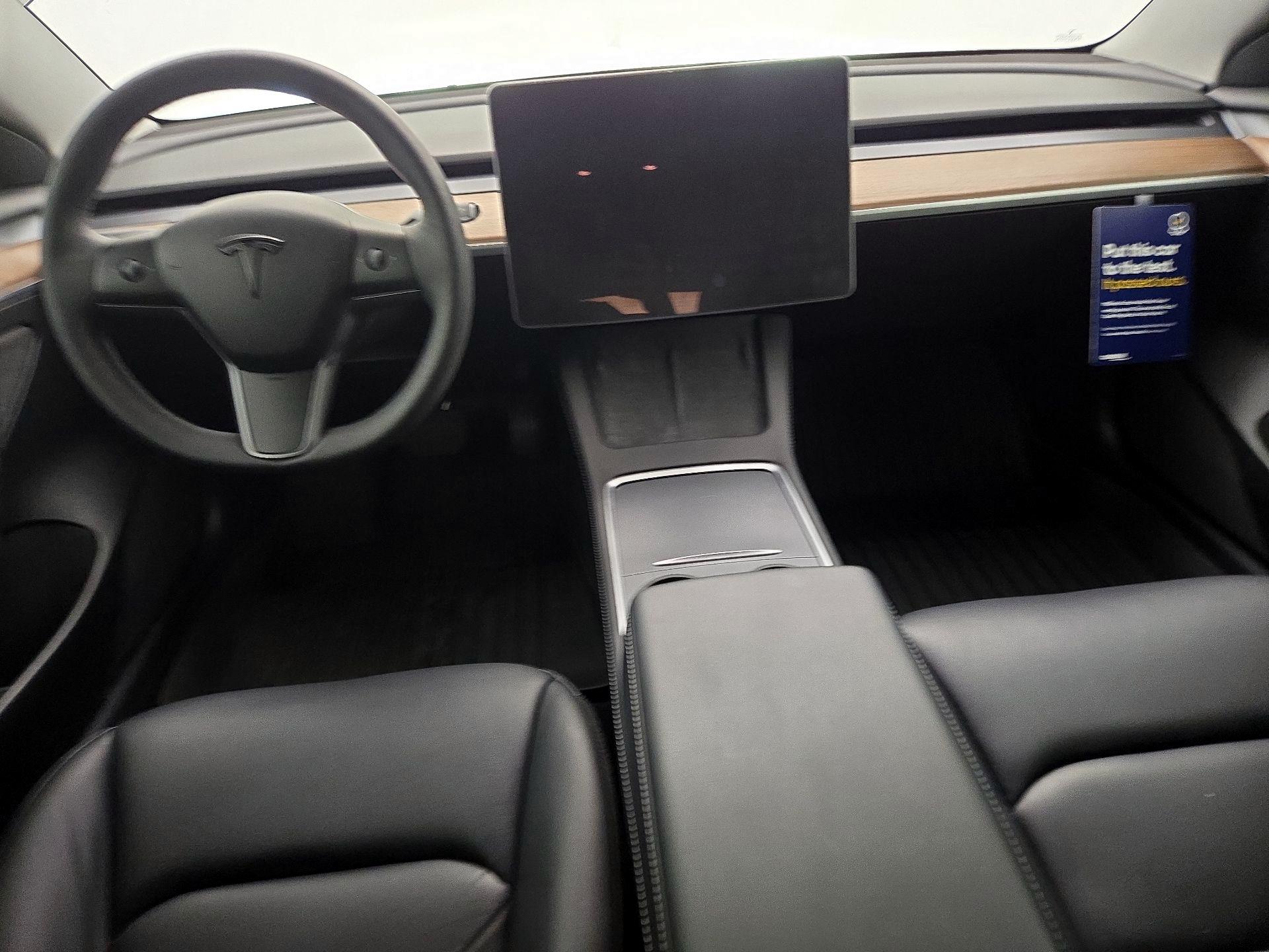 Thumbnail: 2022 Tesla Model 3 - 9