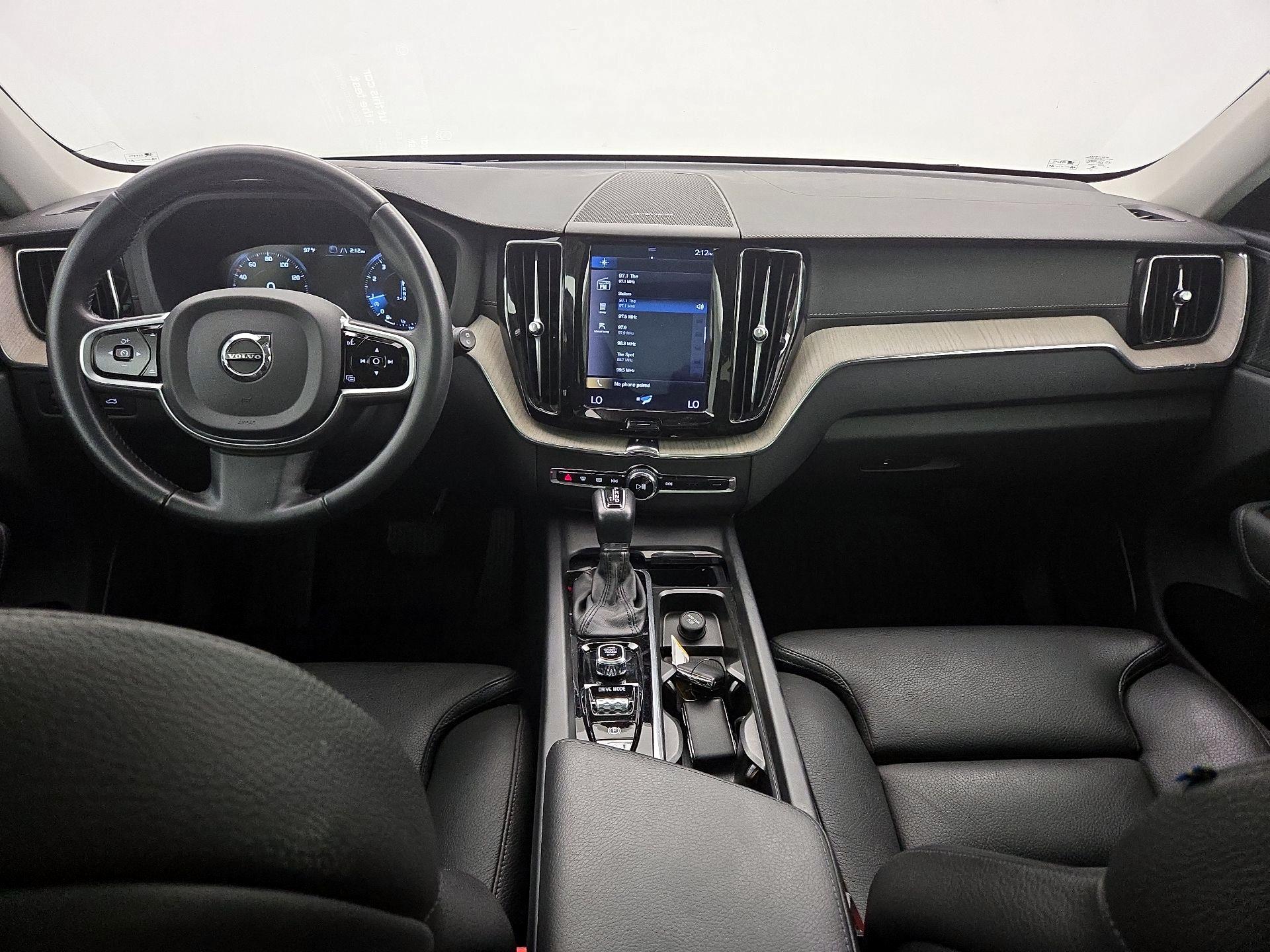 Thumbnail: 2020 Volvo XC60 - 9