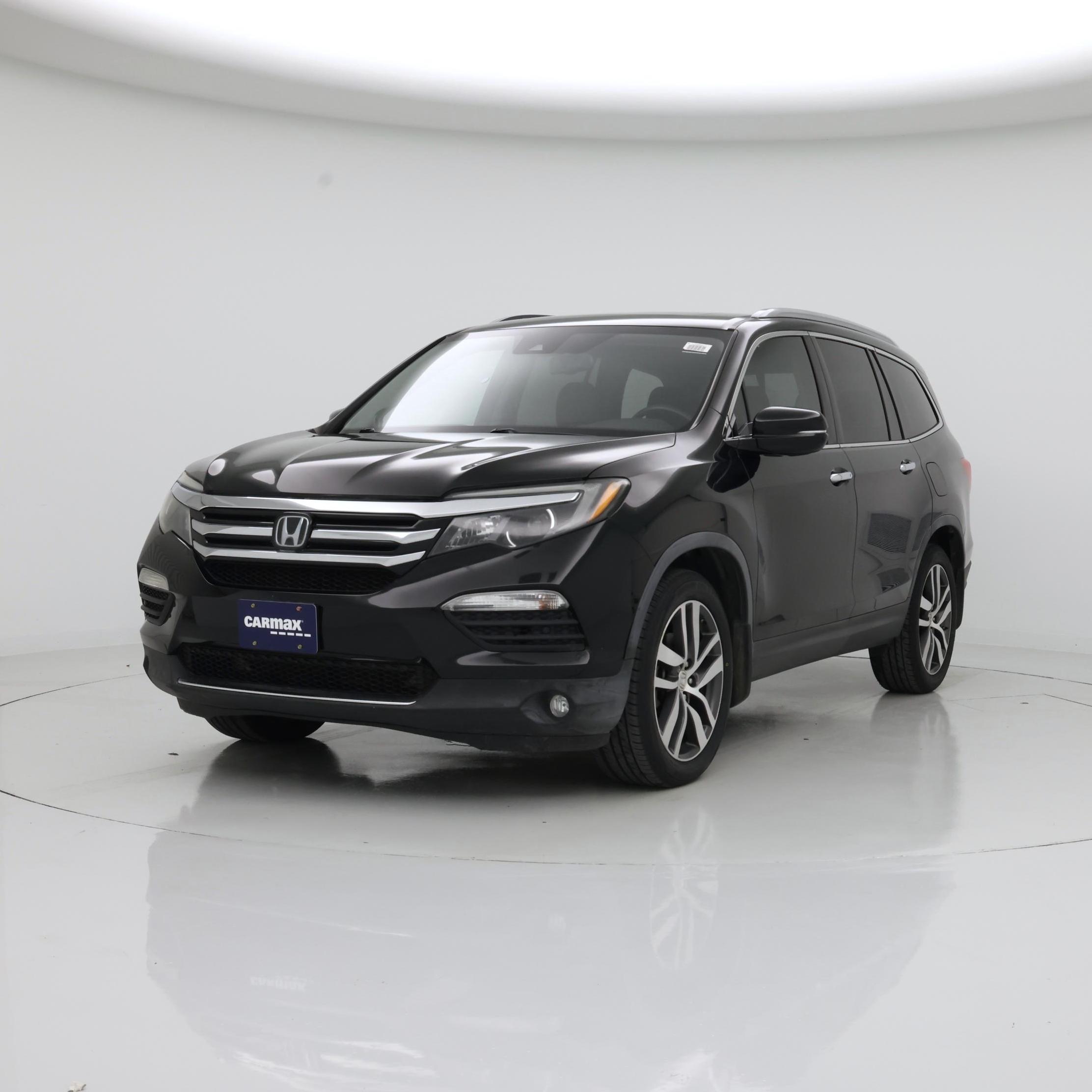 Thumbnail: 2017 Honda Pilot - 4