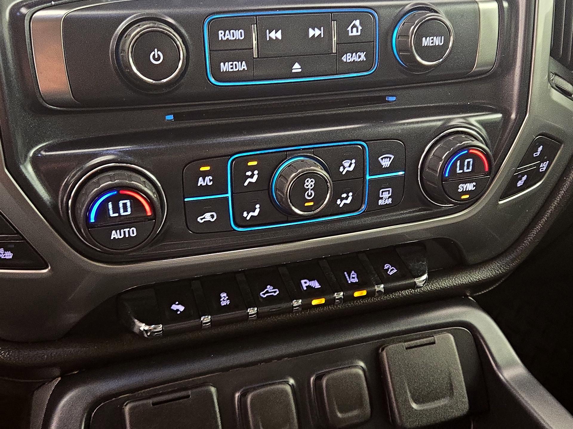 Thumbnail: 2014 Chevrolet Silverado 1500 - 16