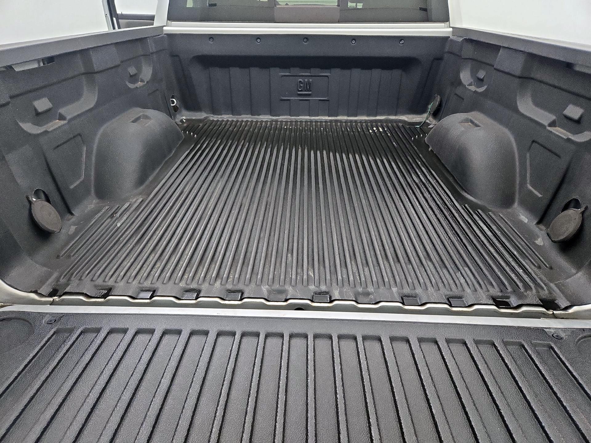 Thumbnail: 2014 Chevrolet Silverado 1500 - 20