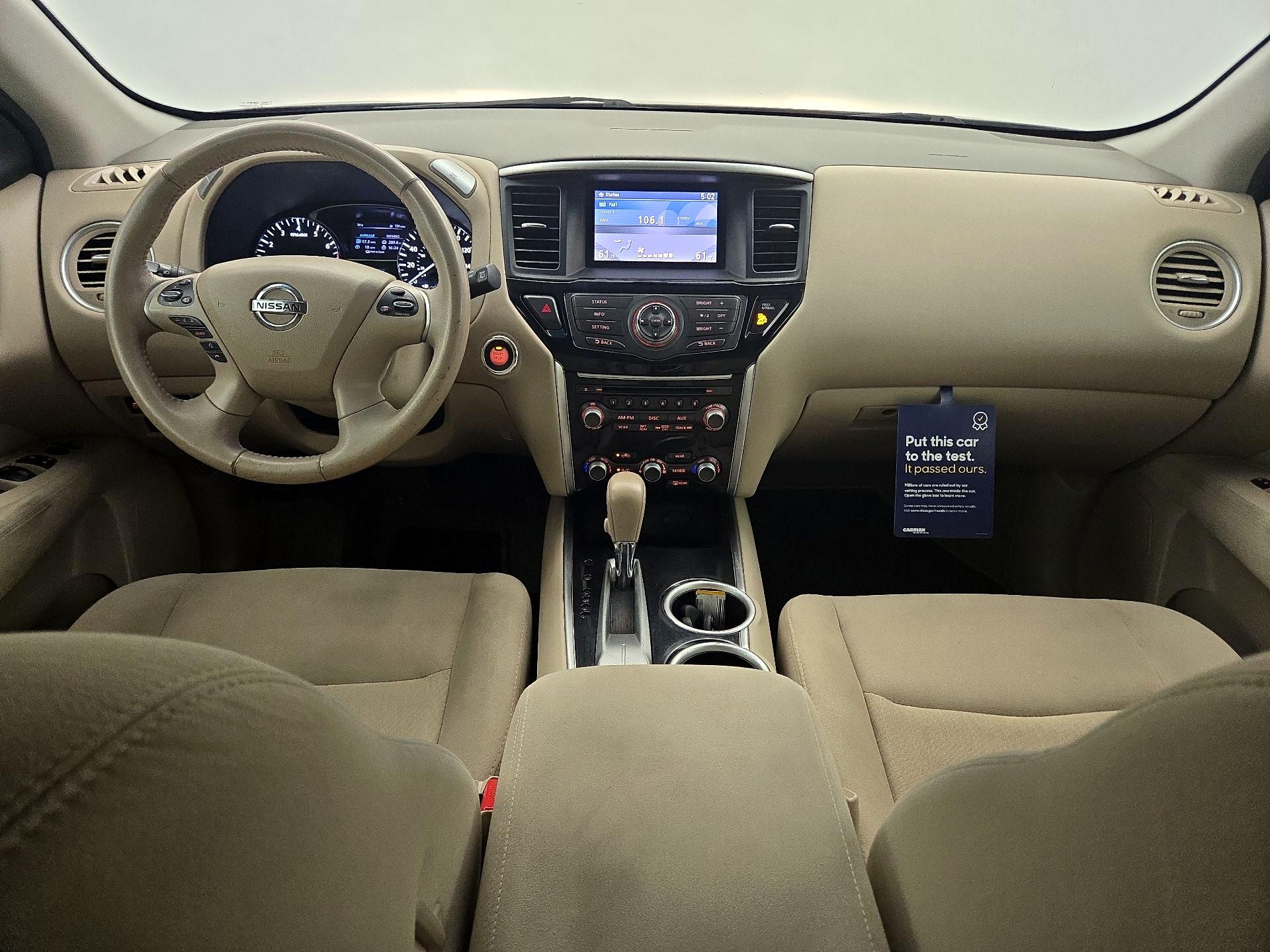 Thumbnail: 2015 Nissan Pathfinder - 9