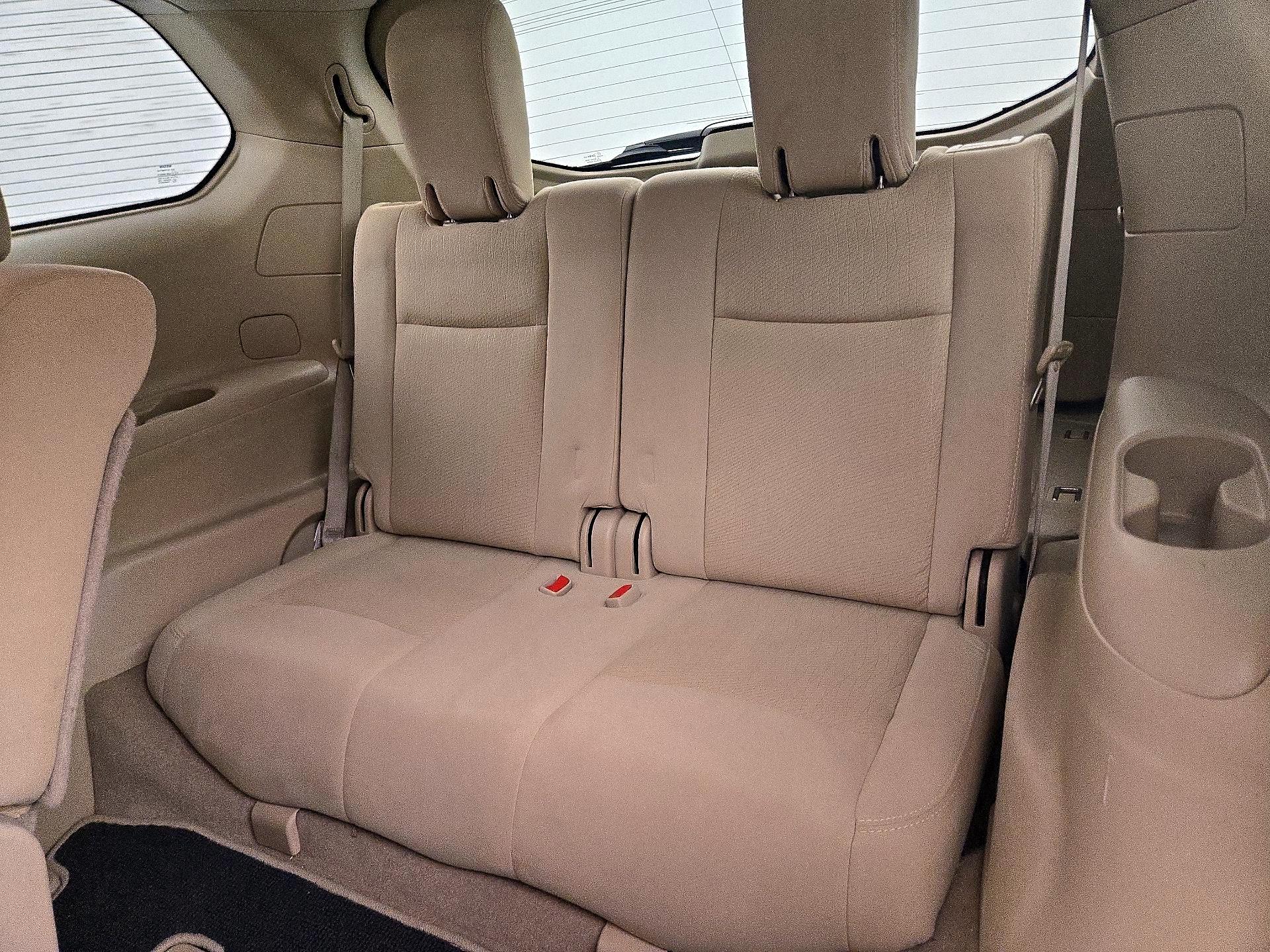 Thumbnail: 2015 Nissan Pathfinder - 20