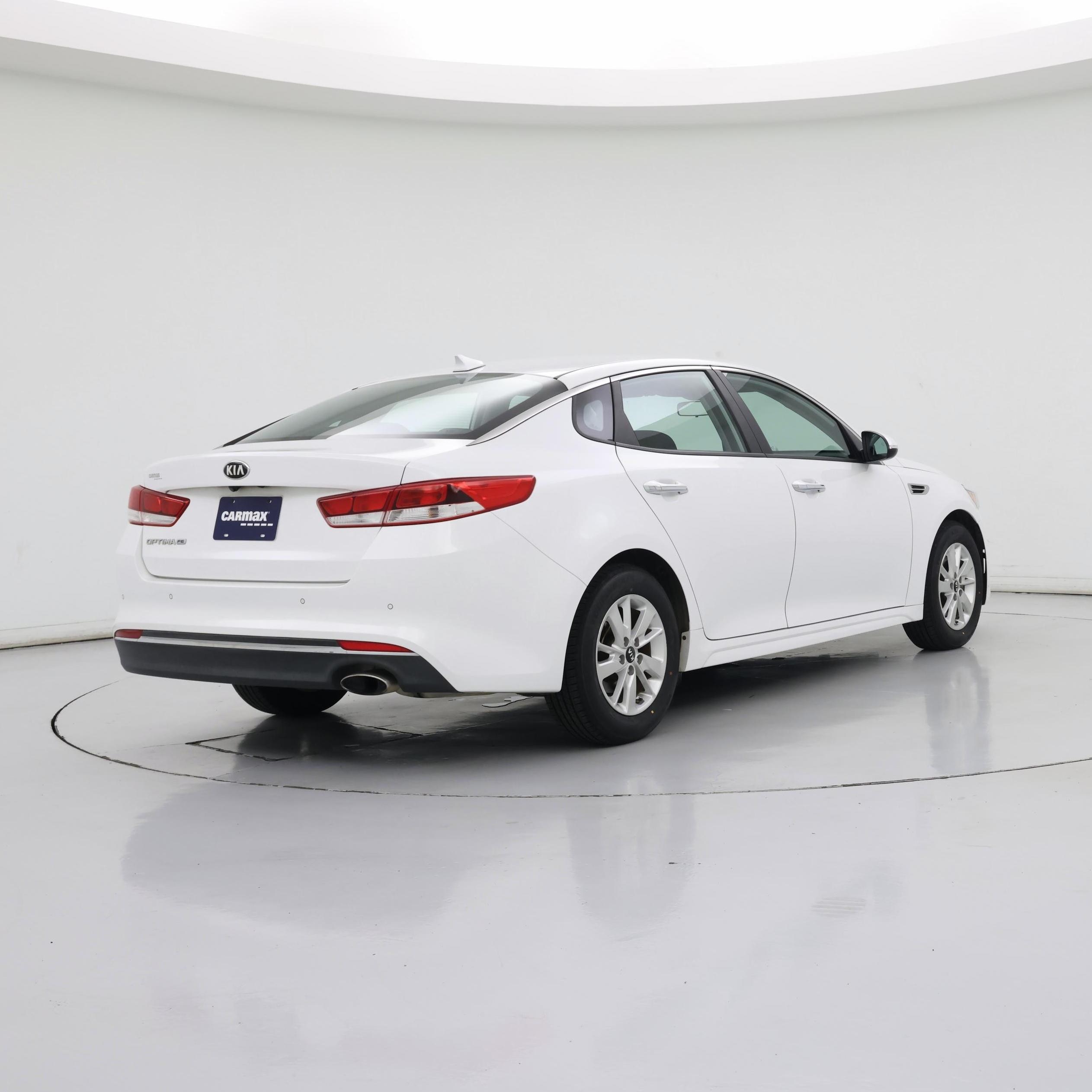 Thumbnail: 2018 Kia Optima - 8