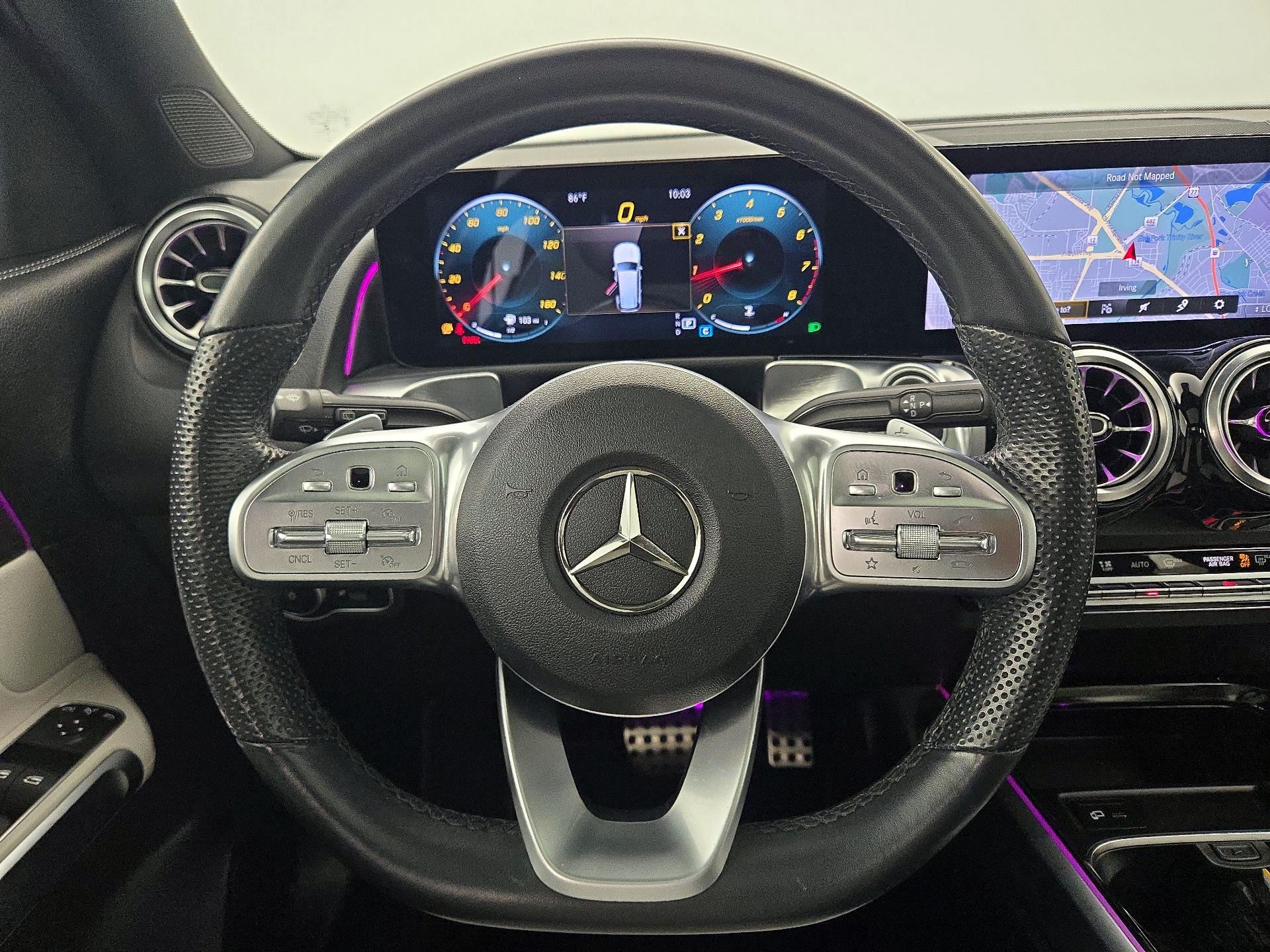 Thumbnail: 2022 Mercedes-Benz GLB - 10