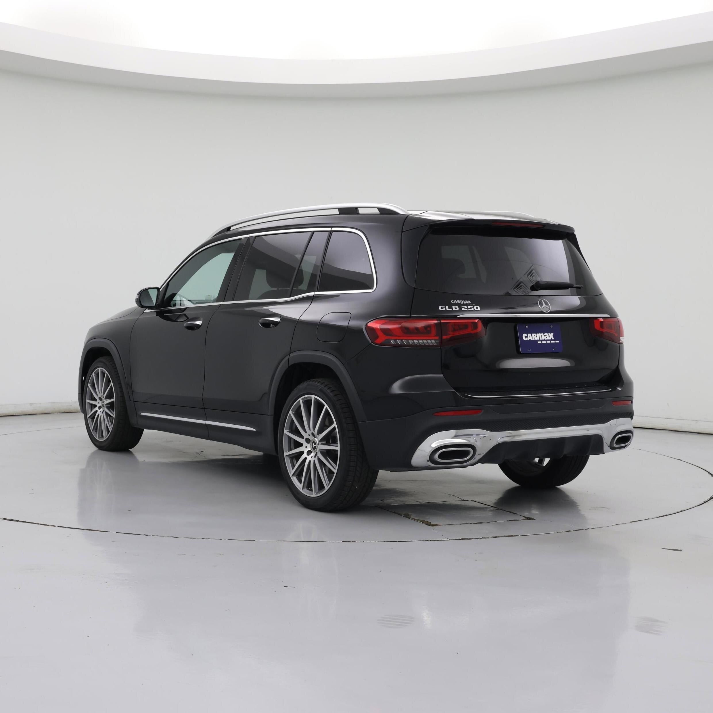 Thumbnail: 2022 Mercedes-Benz GLB - 2