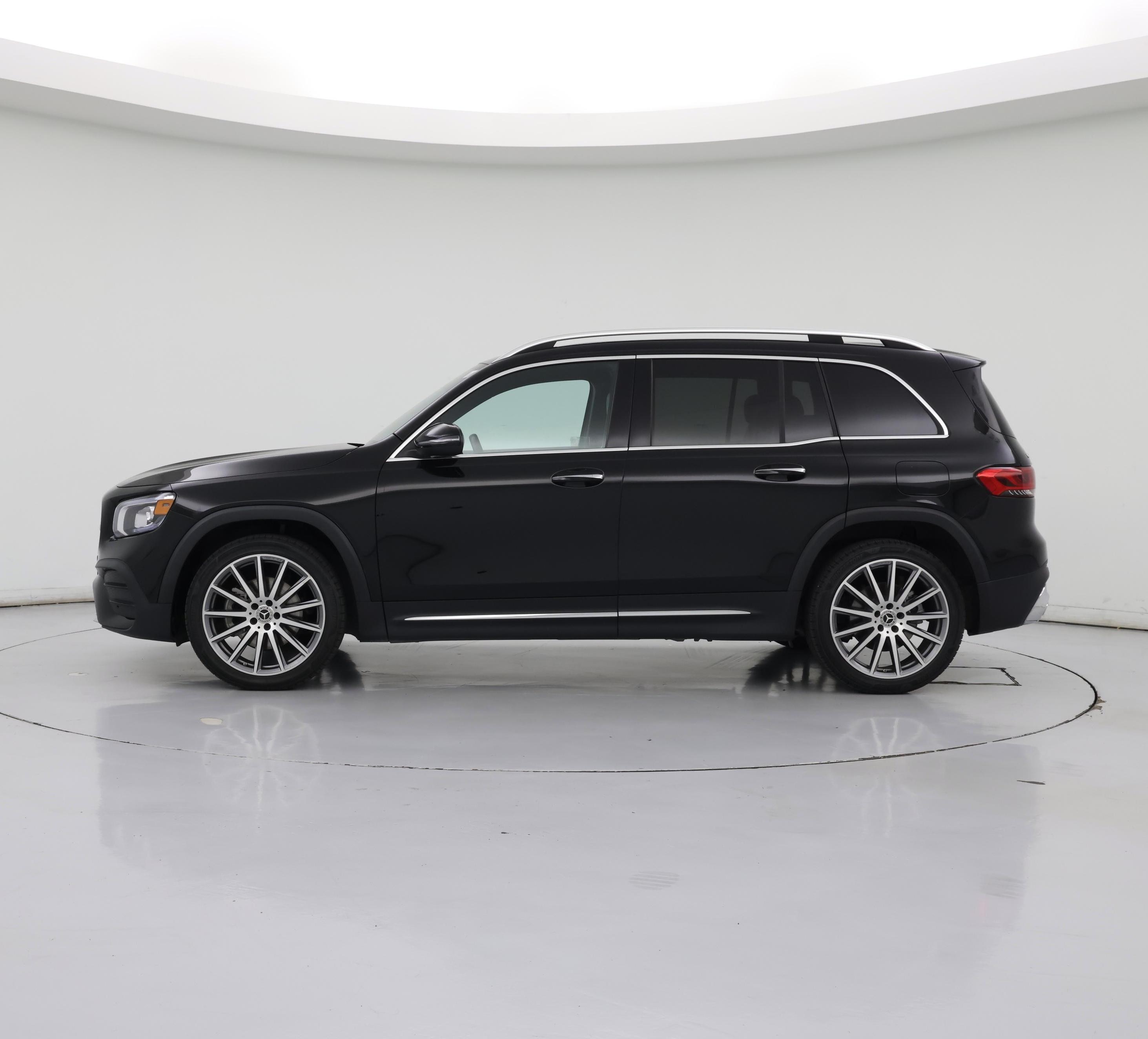 Thumbnail: 2022 Mercedes-Benz GLB - 3