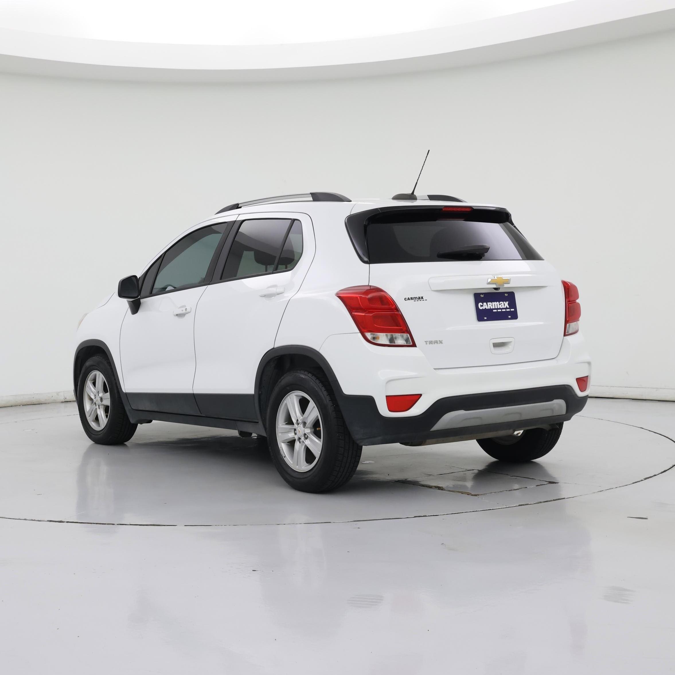 Thumbnail: 2021 Chevrolet Trax - 2