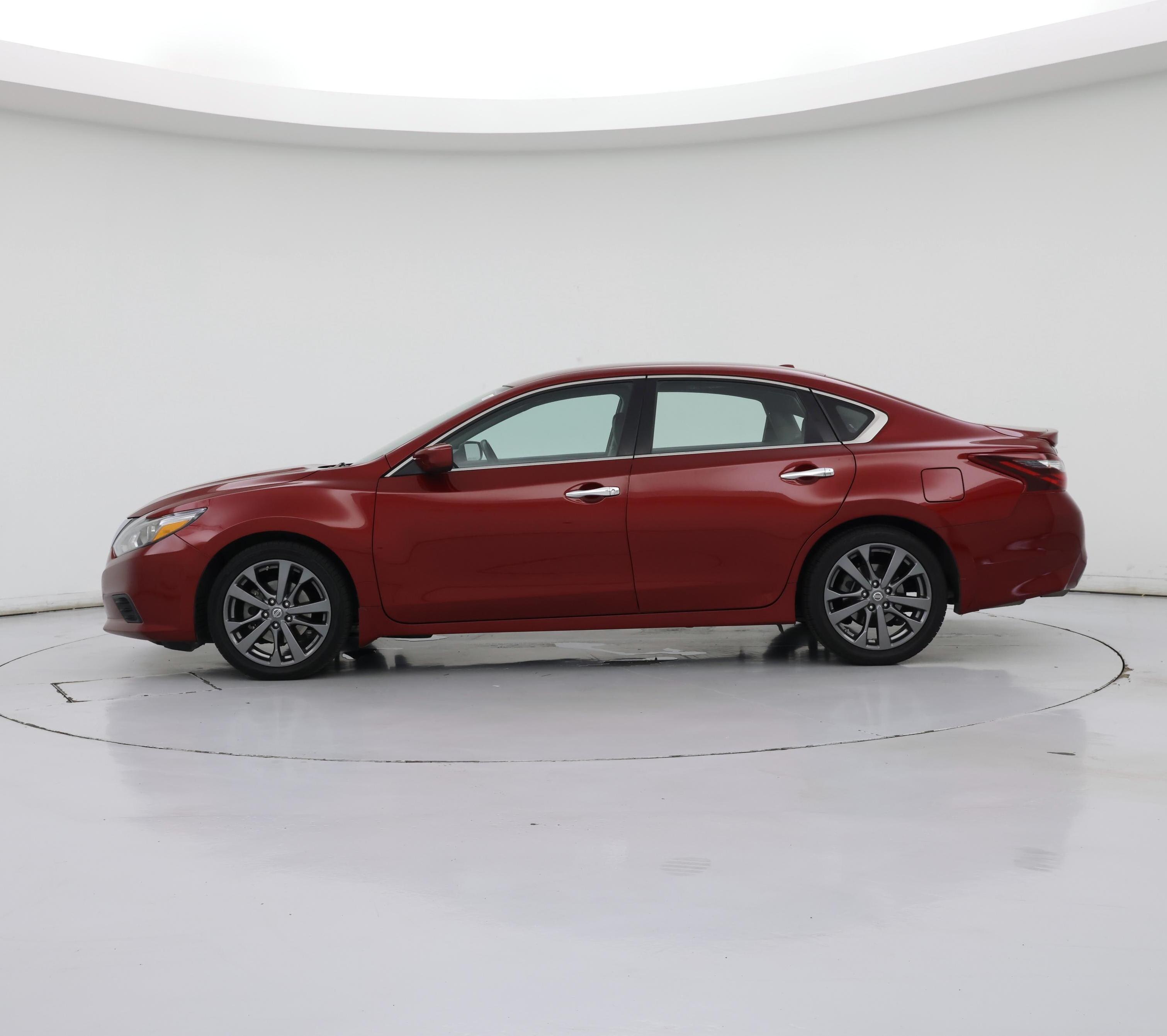 Thumbnail: 2018 Nissan Altima - 3