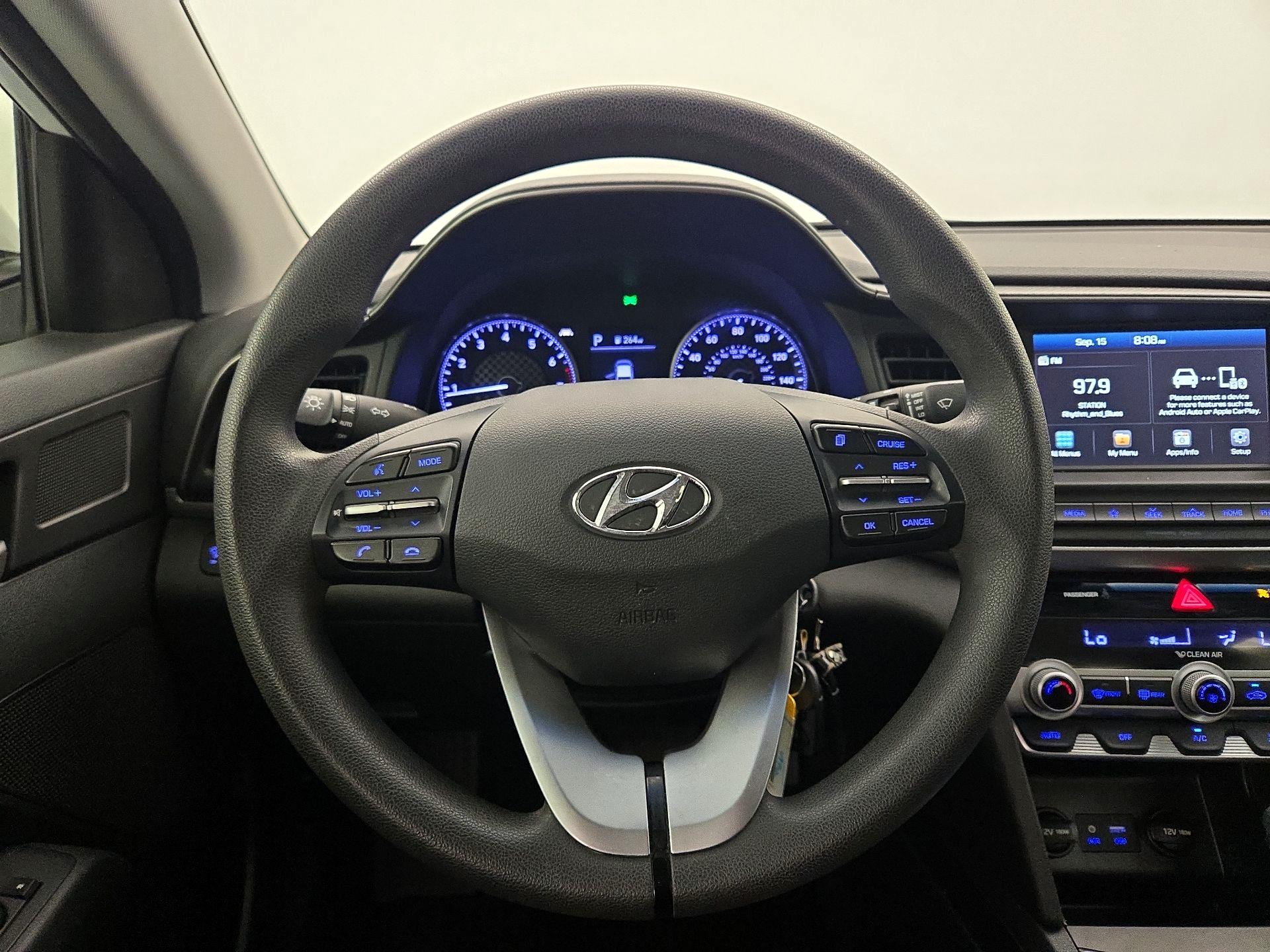 Thumbnail: 2020 Hyundai Elantra - 10
