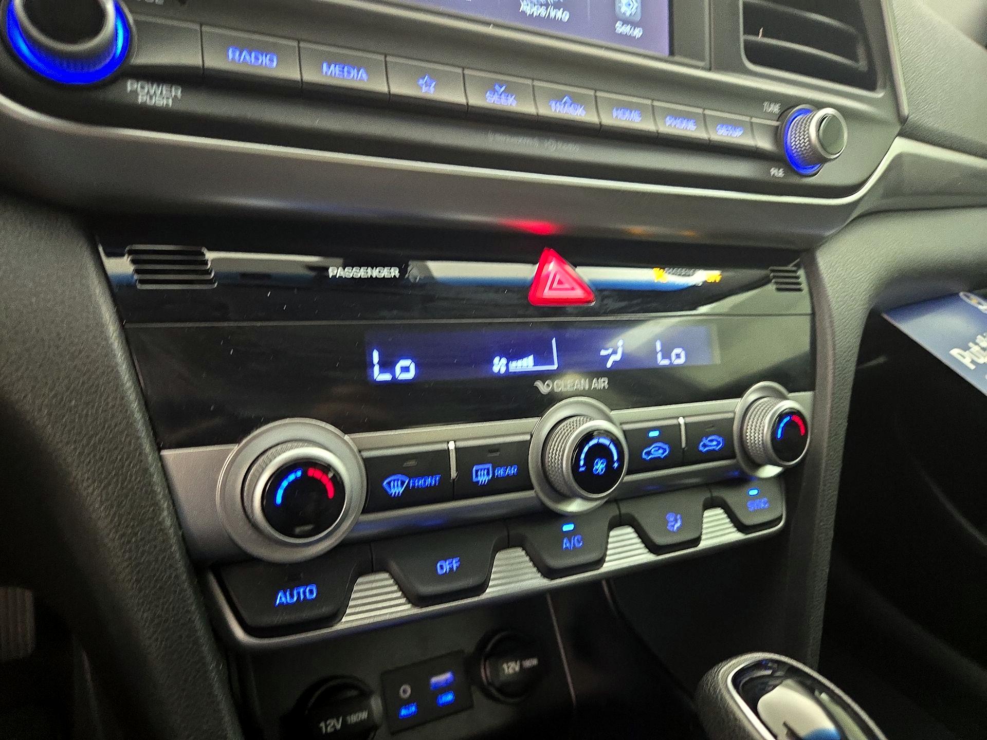 Thumbnail: 2020 Hyundai Elantra - 16
