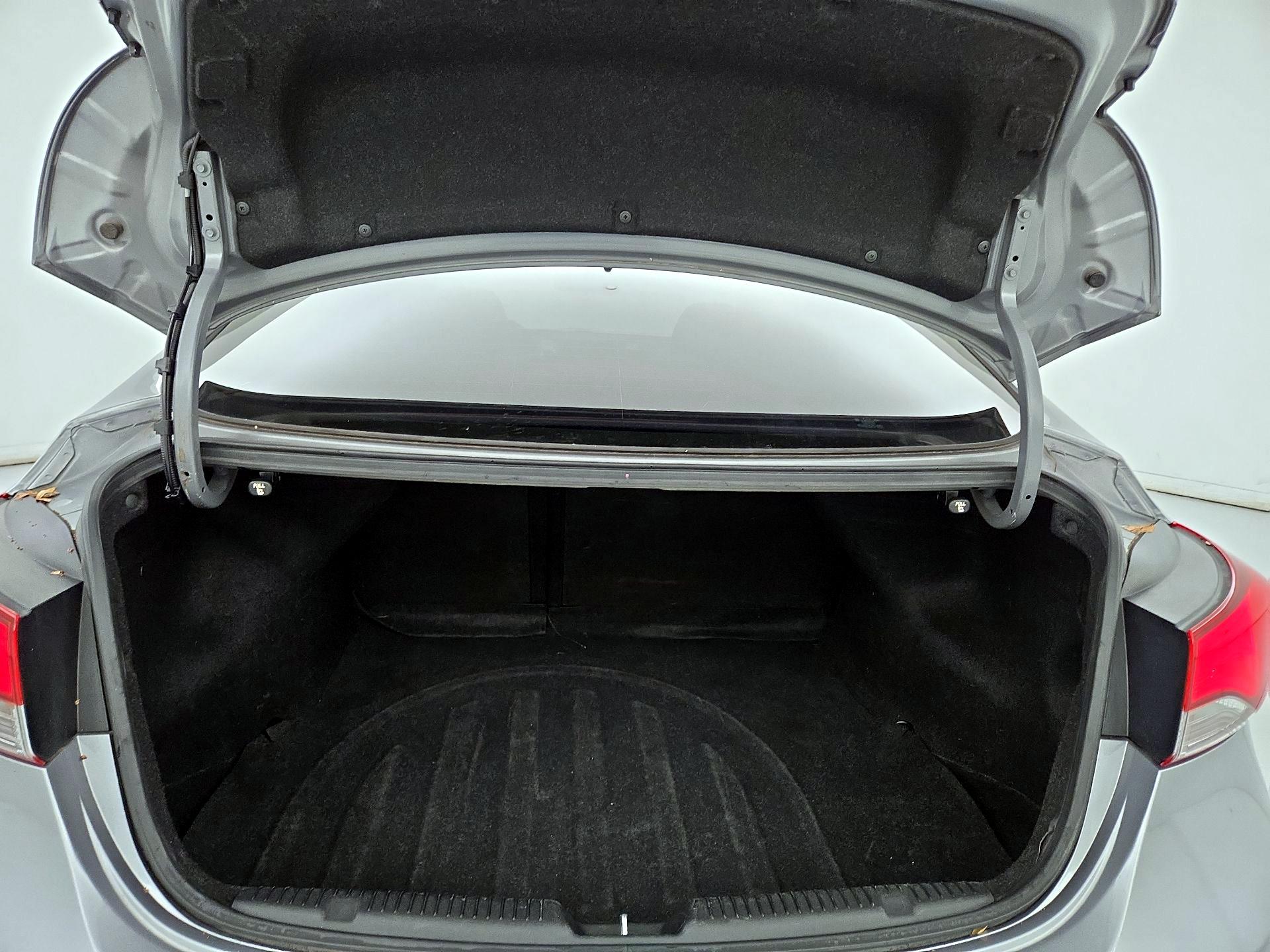 Thumbnail: 2015 Hyundai Elantra - 20