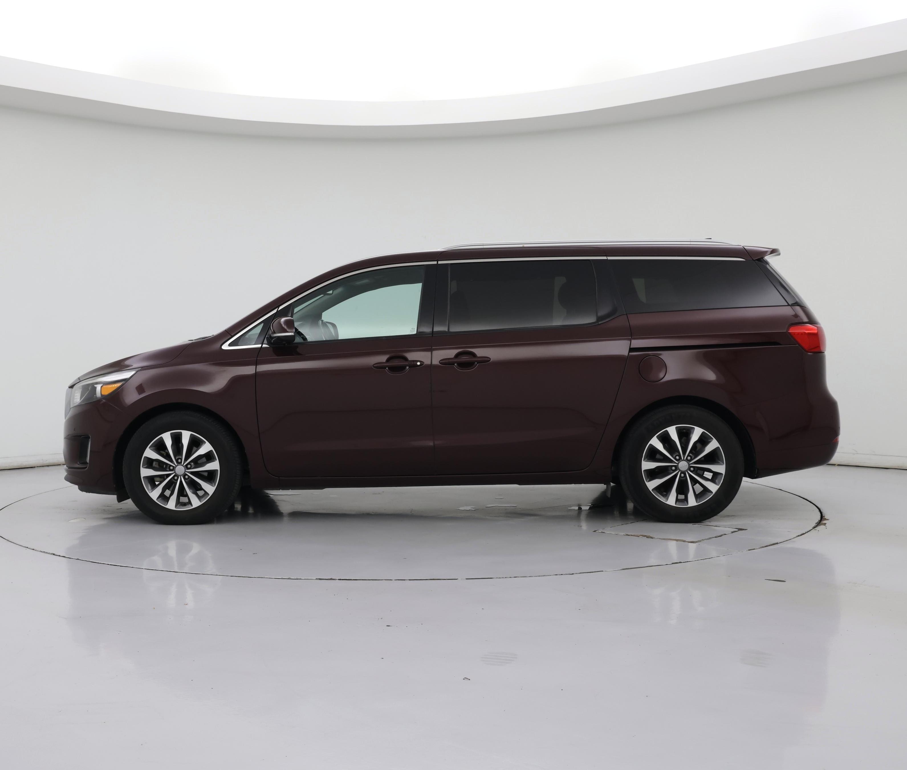 Thumbnail: 2018 Kia Sedona - 3