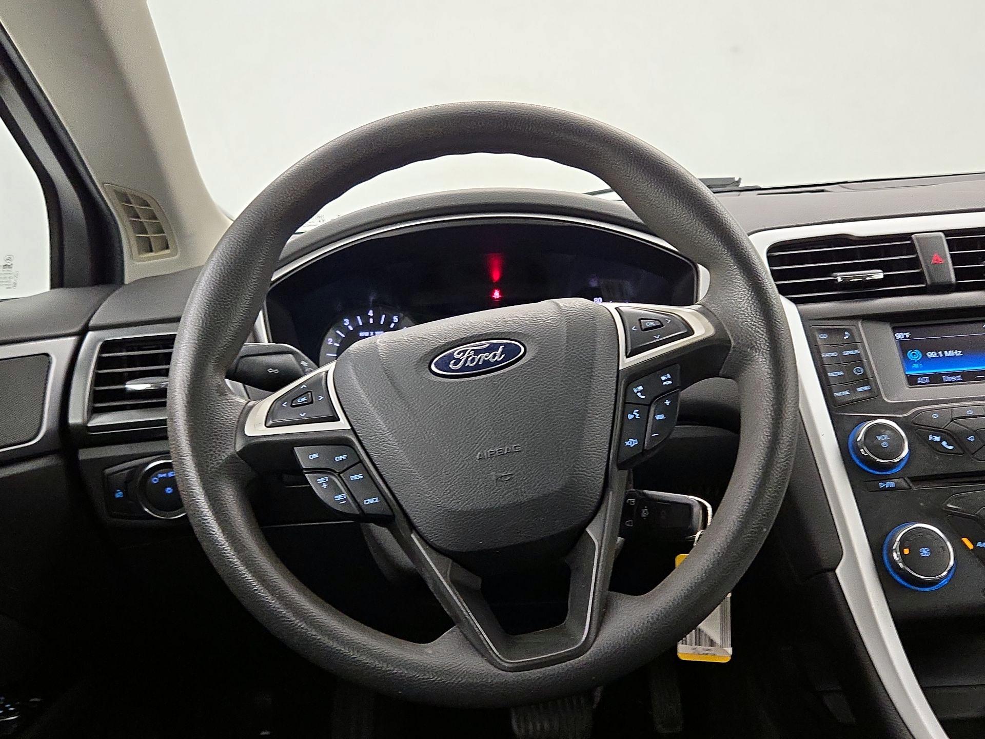 Thumbnail: 2014 Ford Fusion - 10