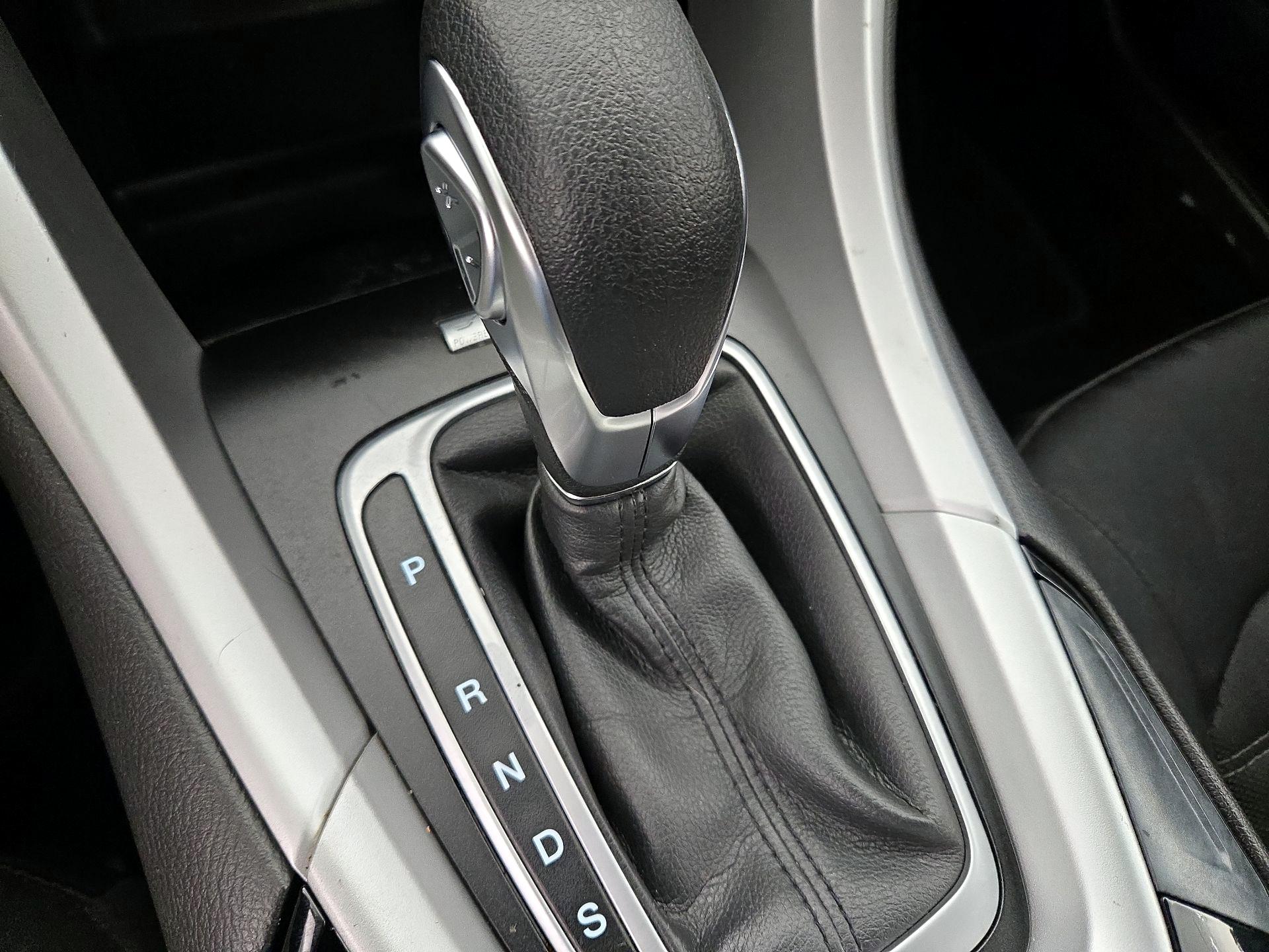Thumbnail: 2014 Ford Fusion - 16
