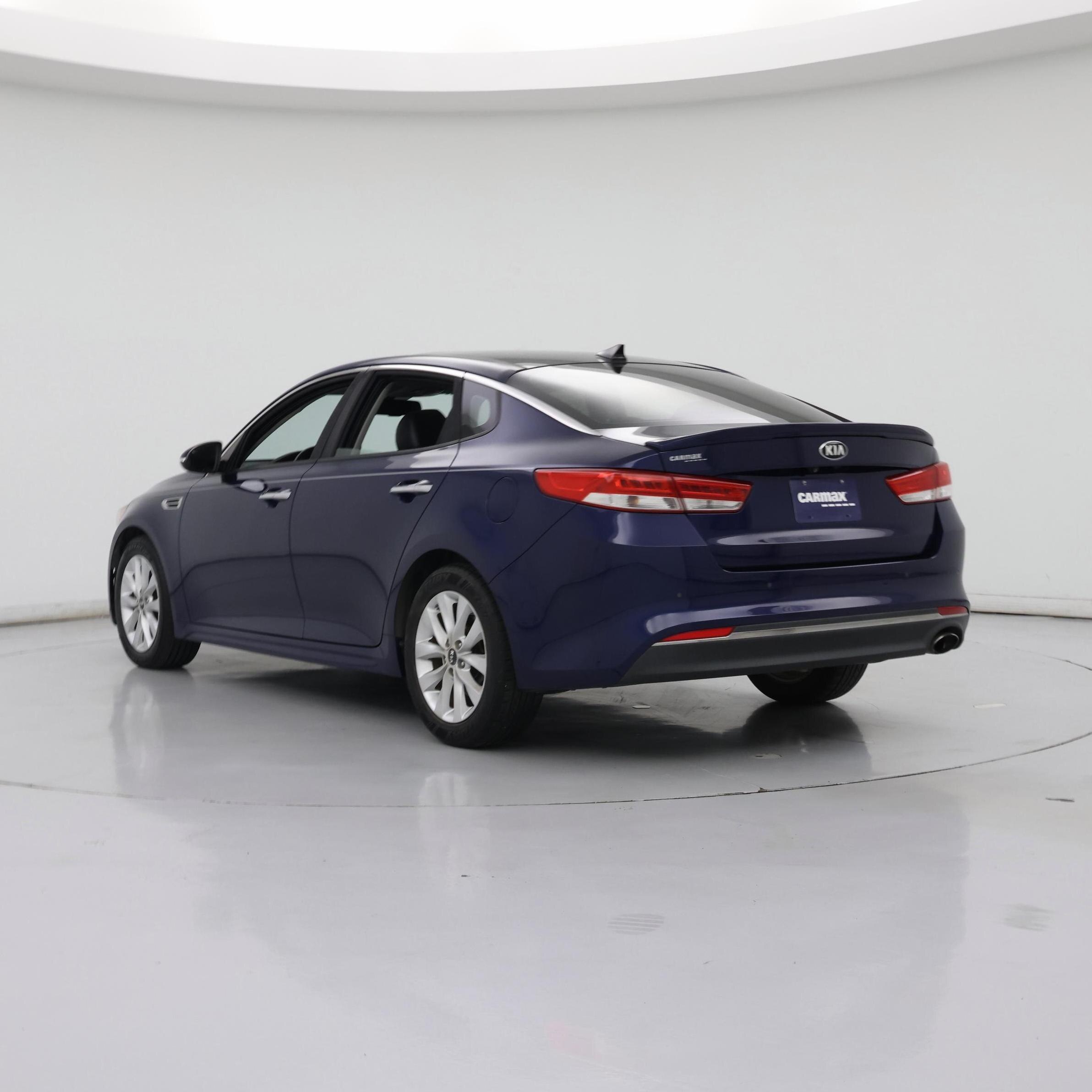 Thumbnail: 2016 Kia Optima - 2