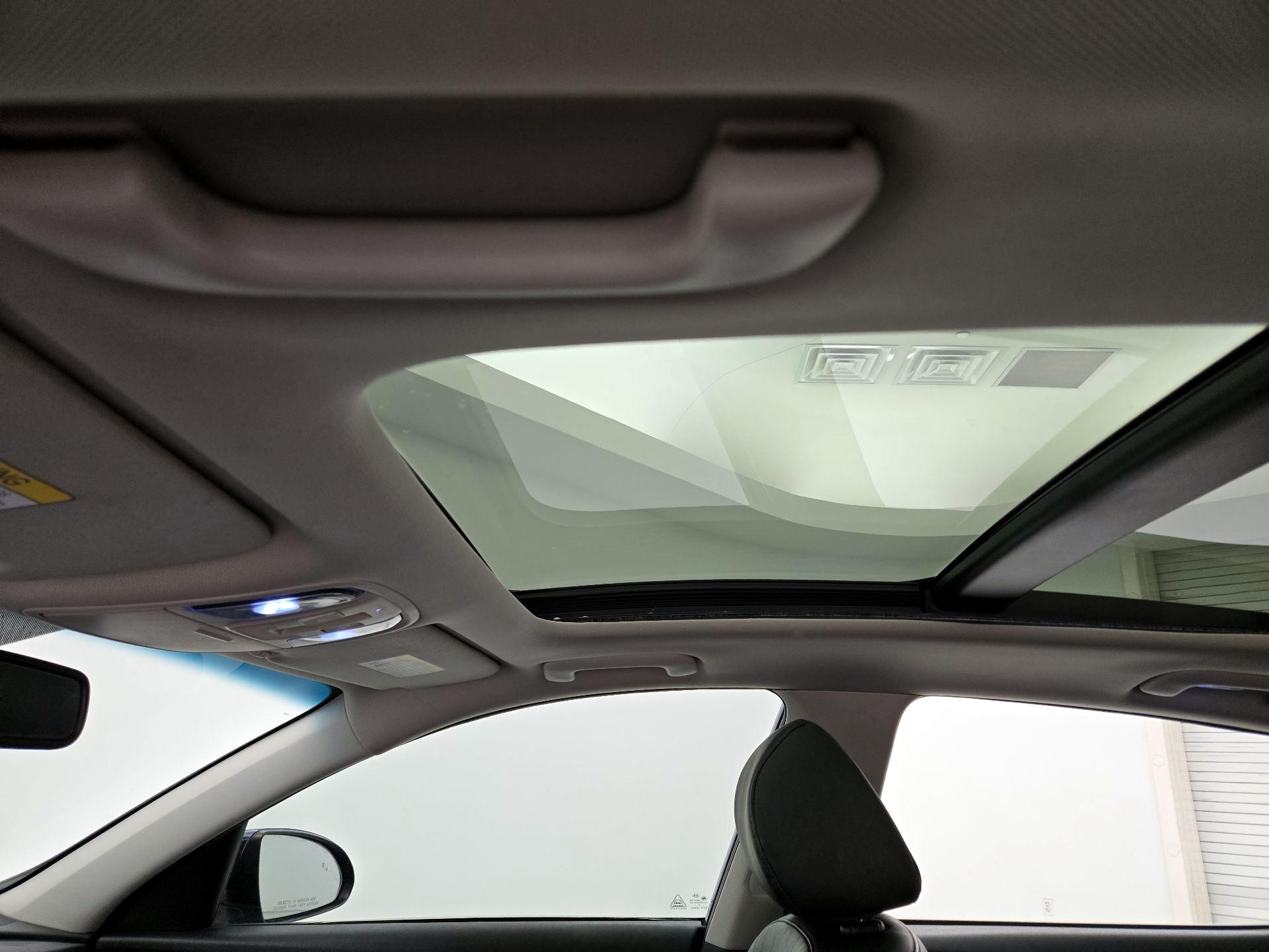 Thumbnail: 2016 Kia Optima - 20