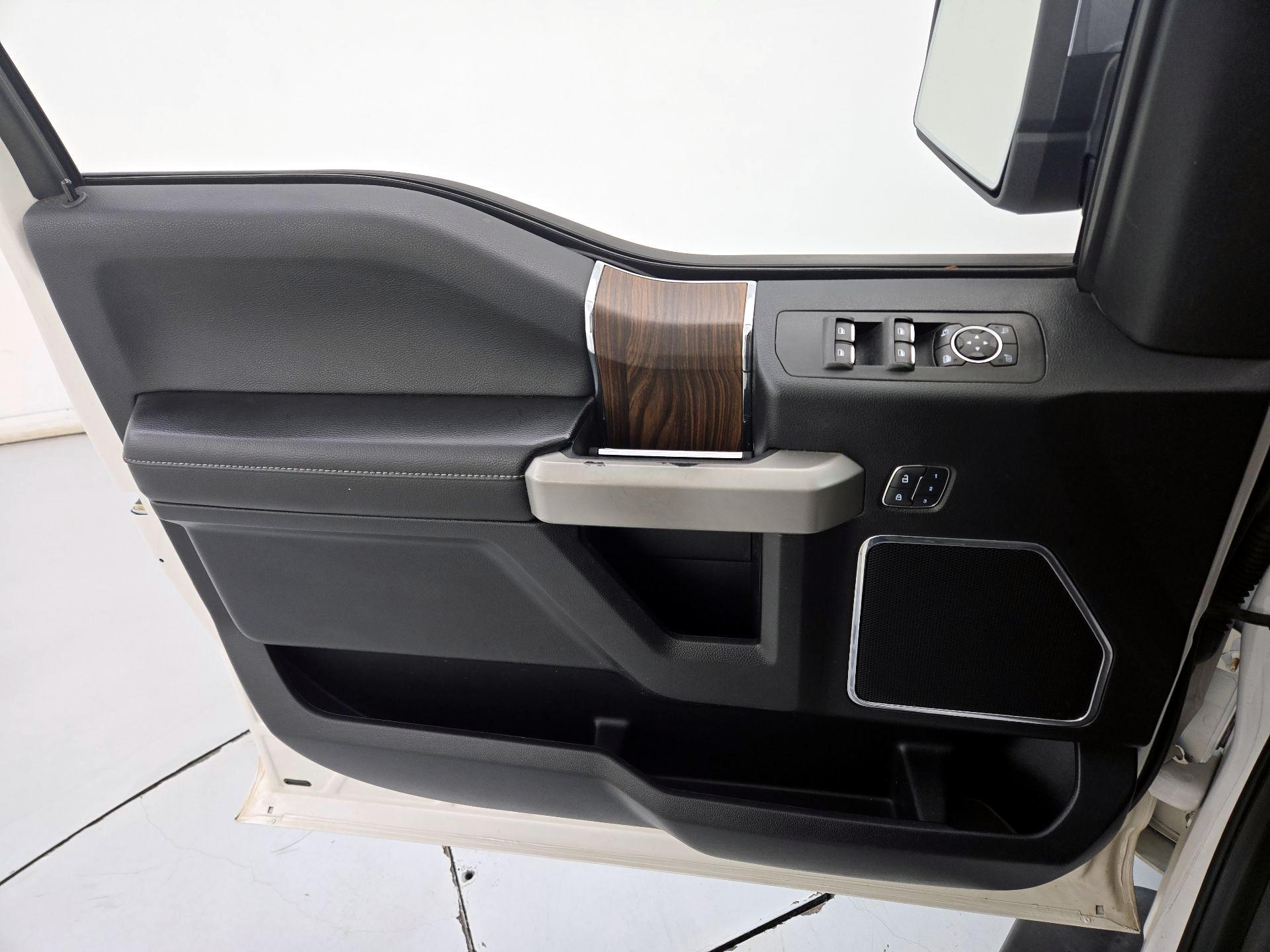 Thumbnail: 2017 Ford F-150 - 12