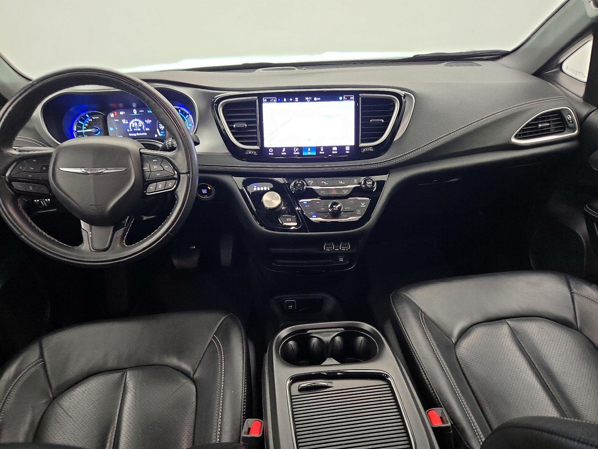 Thumbnail: 2022 Chrysler Pacifica - 9