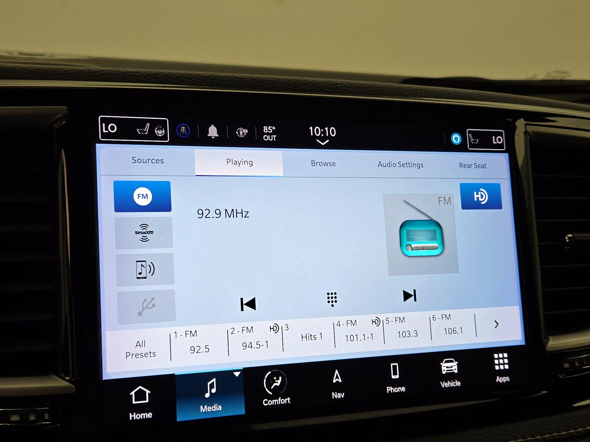Thumbnail: 2022 Chrysler Pacifica - 16