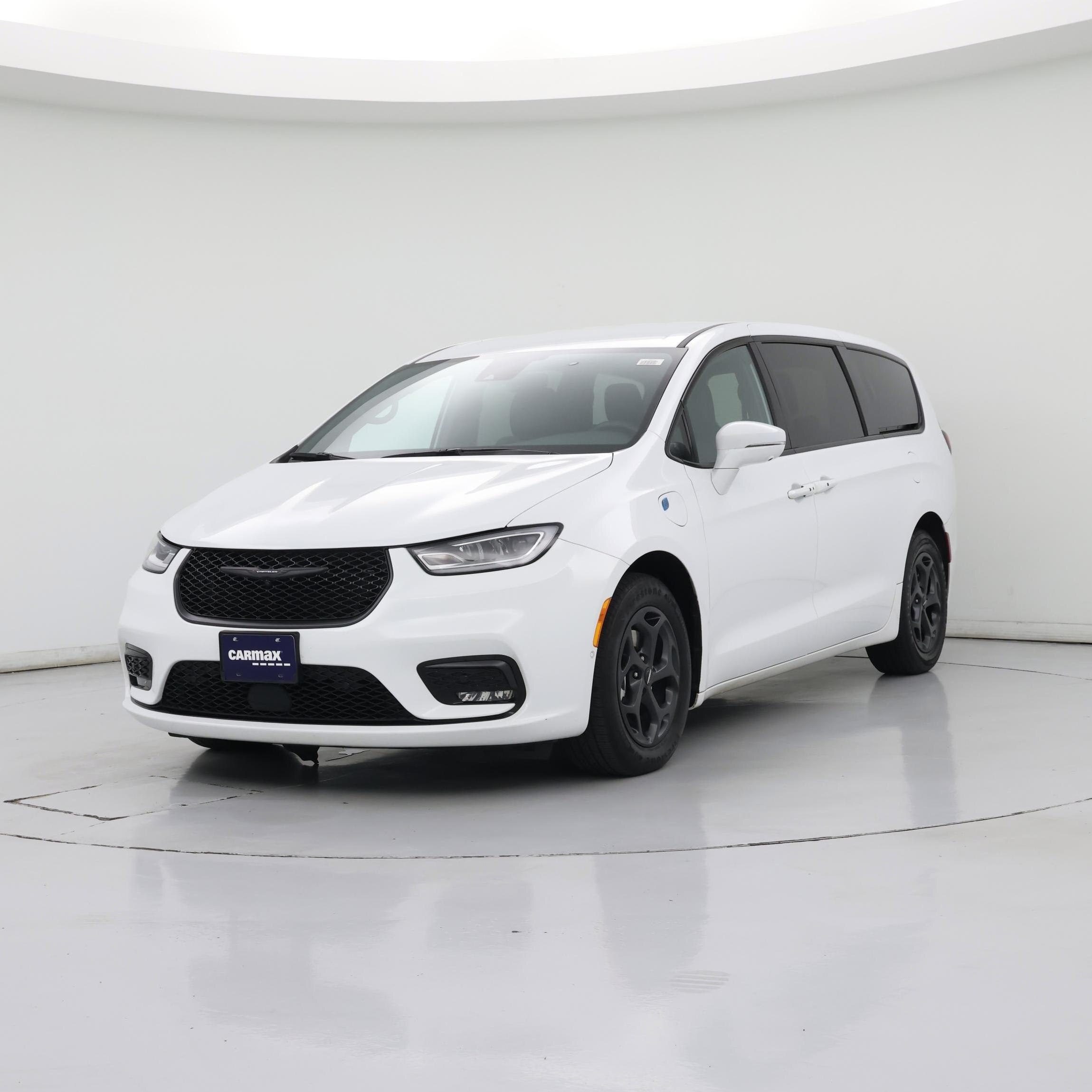 Thumbnail: 2022 Chrysler Pacifica - 4