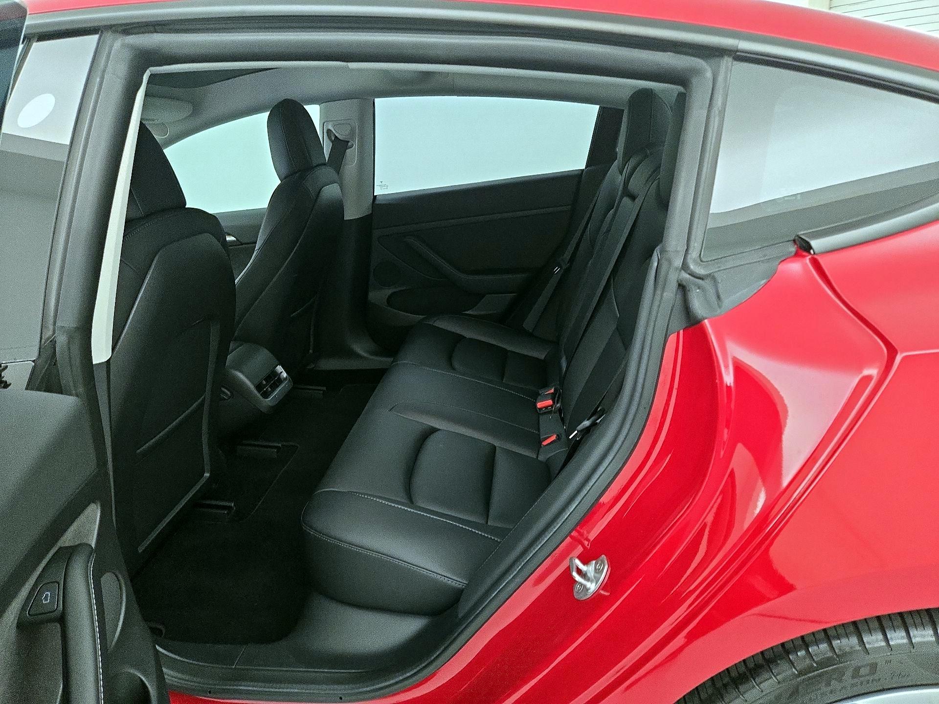 Thumbnail: 2022 Tesla Model 3 - 18