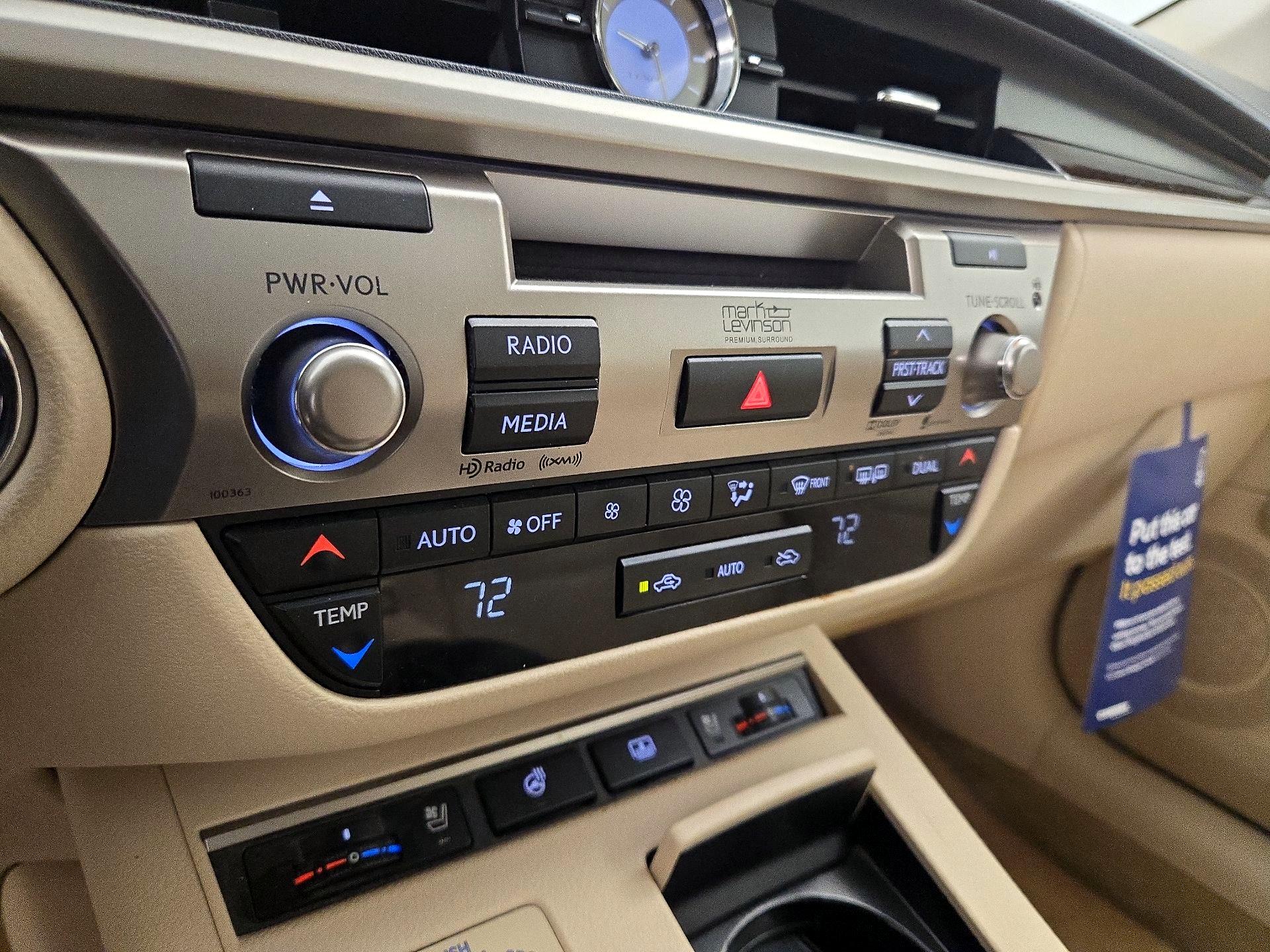Thumbnail: 2014 Lexus ES - 17