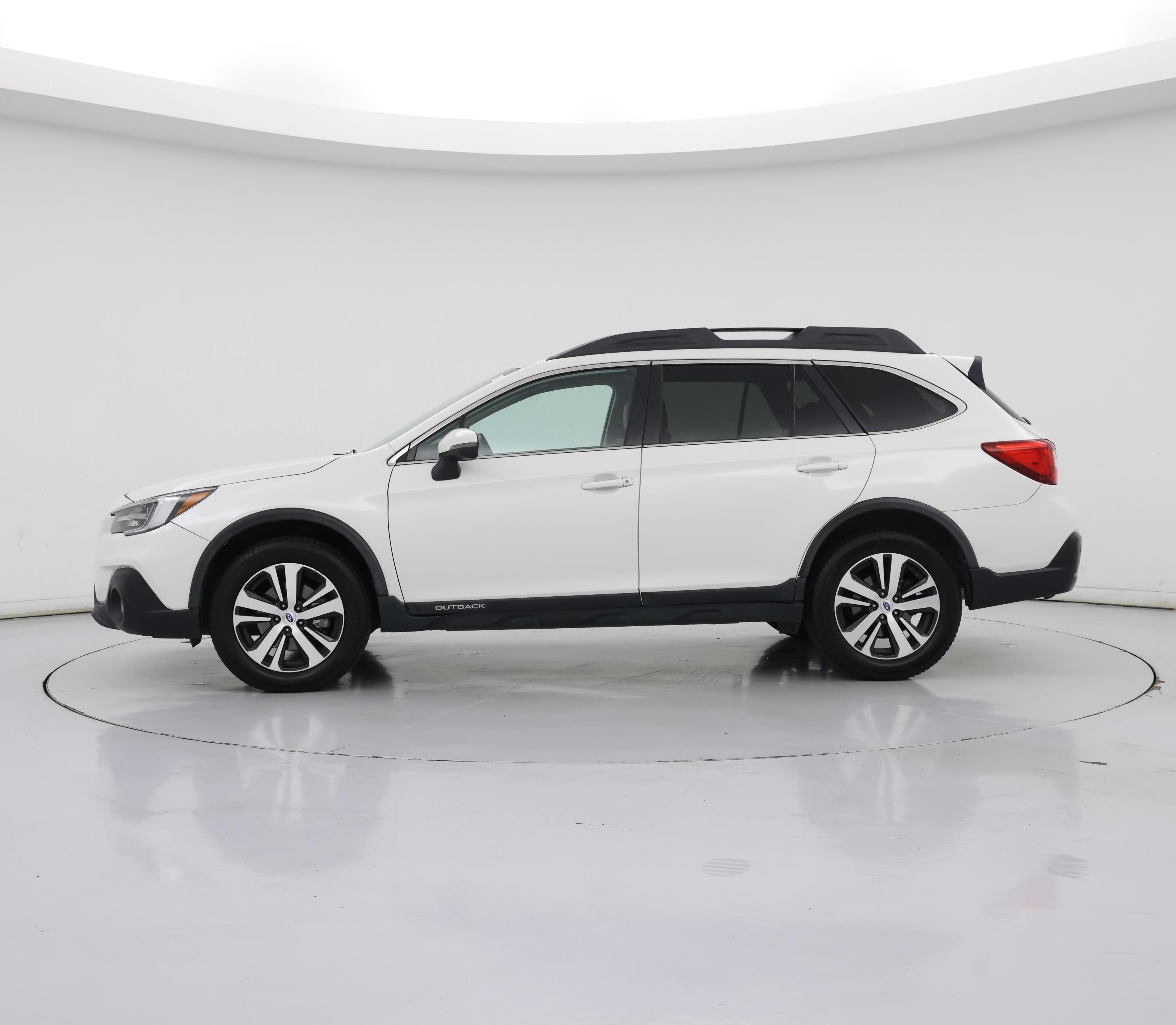Thumbnail: 2018 Subaru Outback - 3