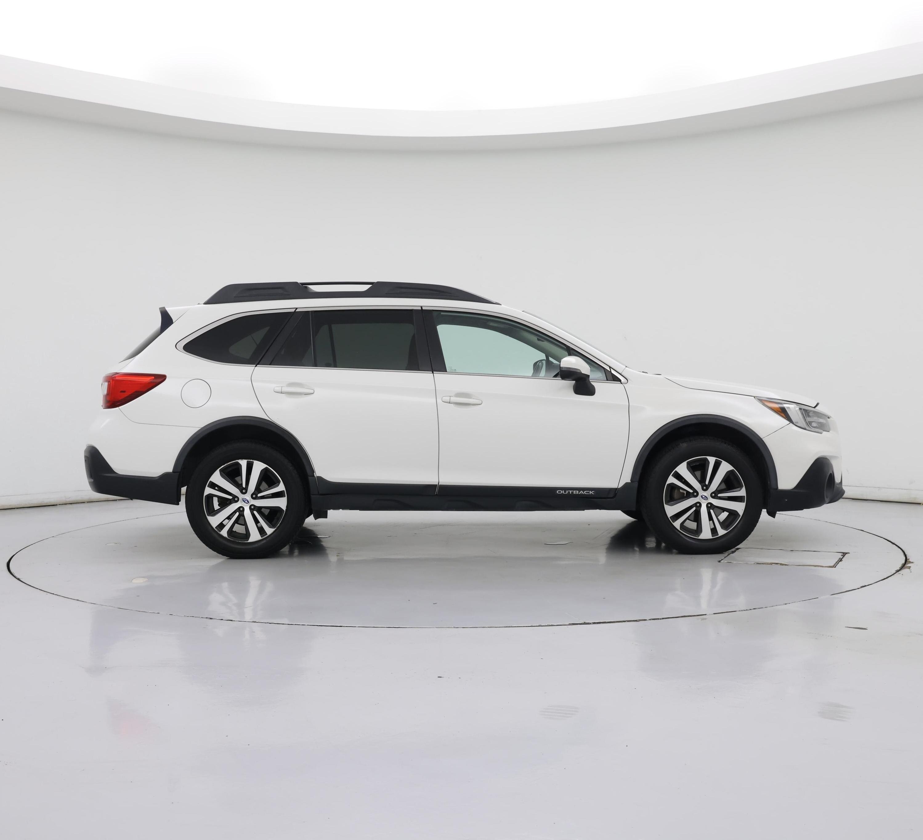 Thumbnail: 2018 Subaru Outback - 7