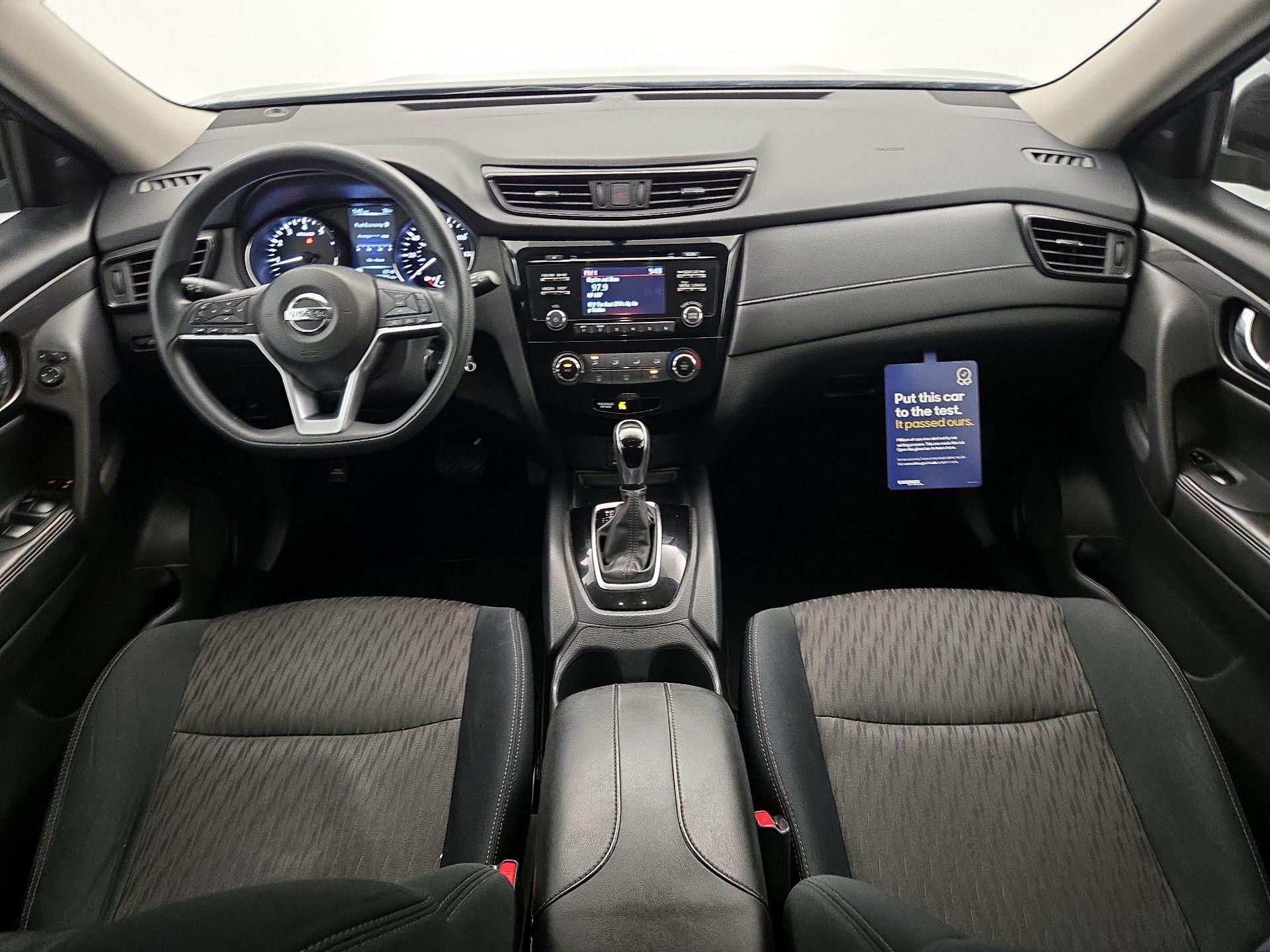 Thumbnail: 2017 Nissan Rogue - 9