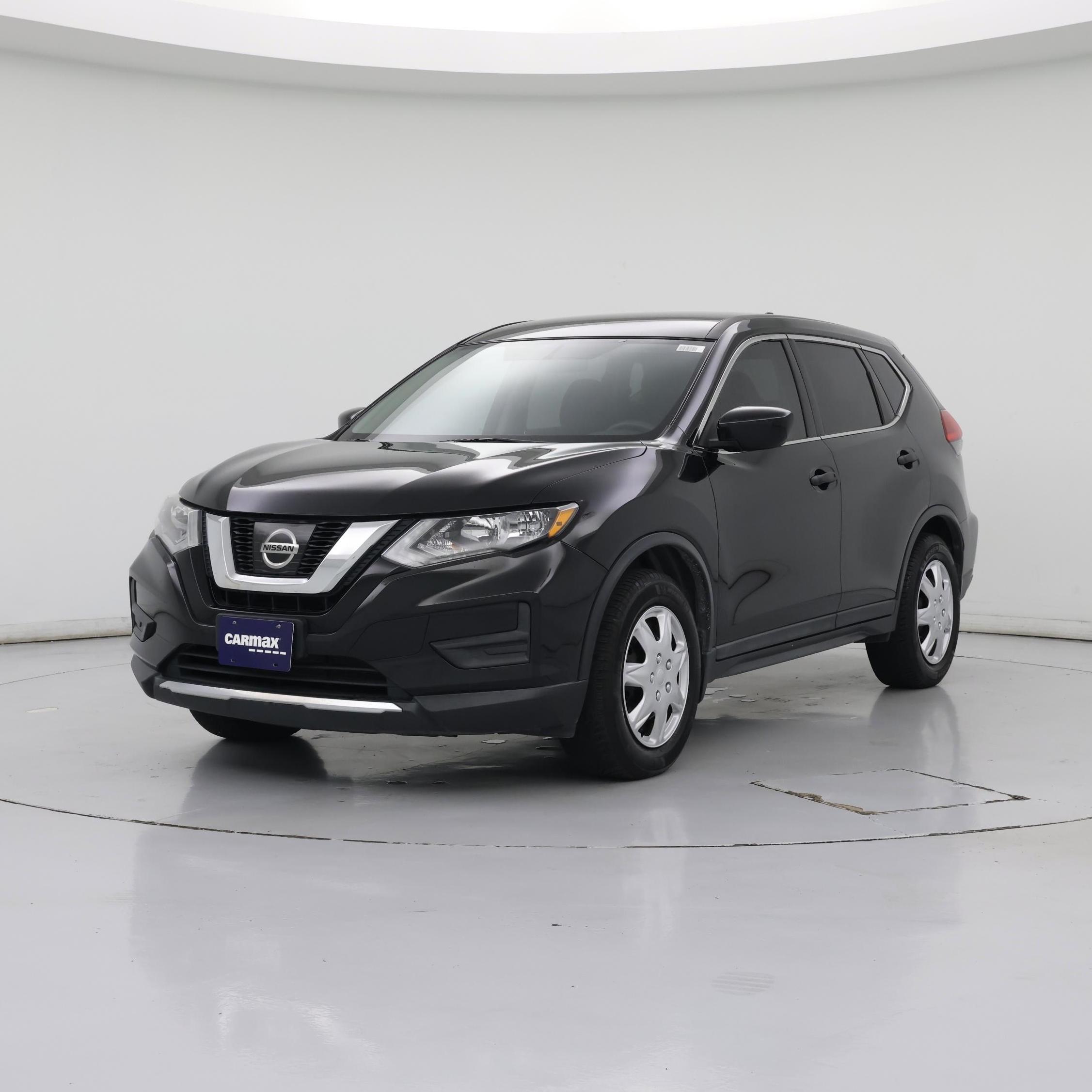 Thumbnail: 2017 Nissan Rogue - 4
