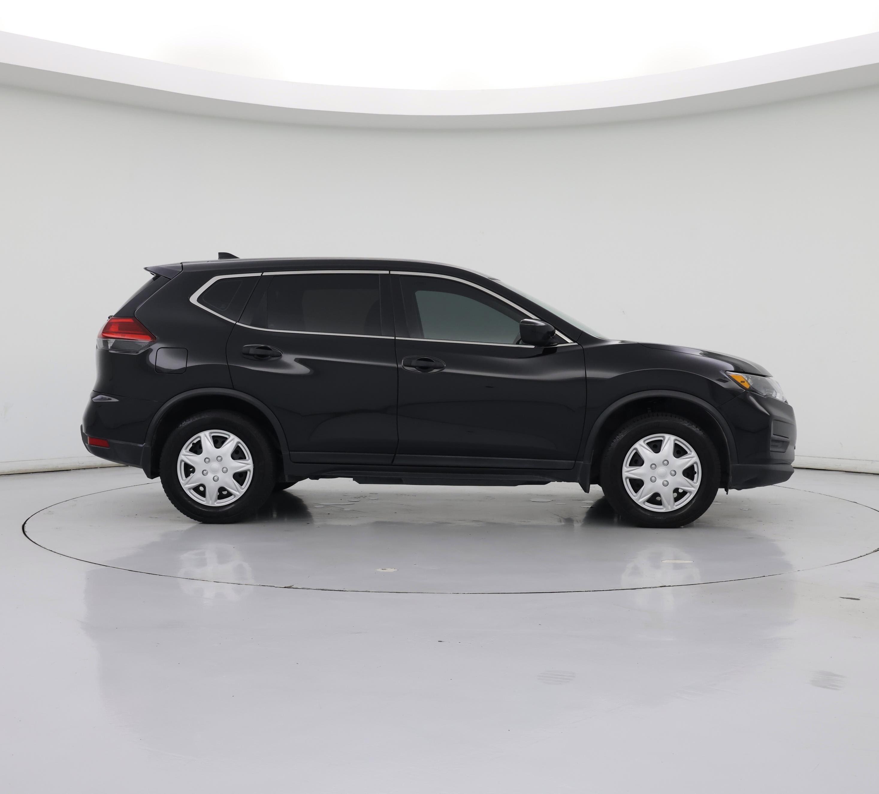 Thumbnail: 2017 Nissan Rogue - 7