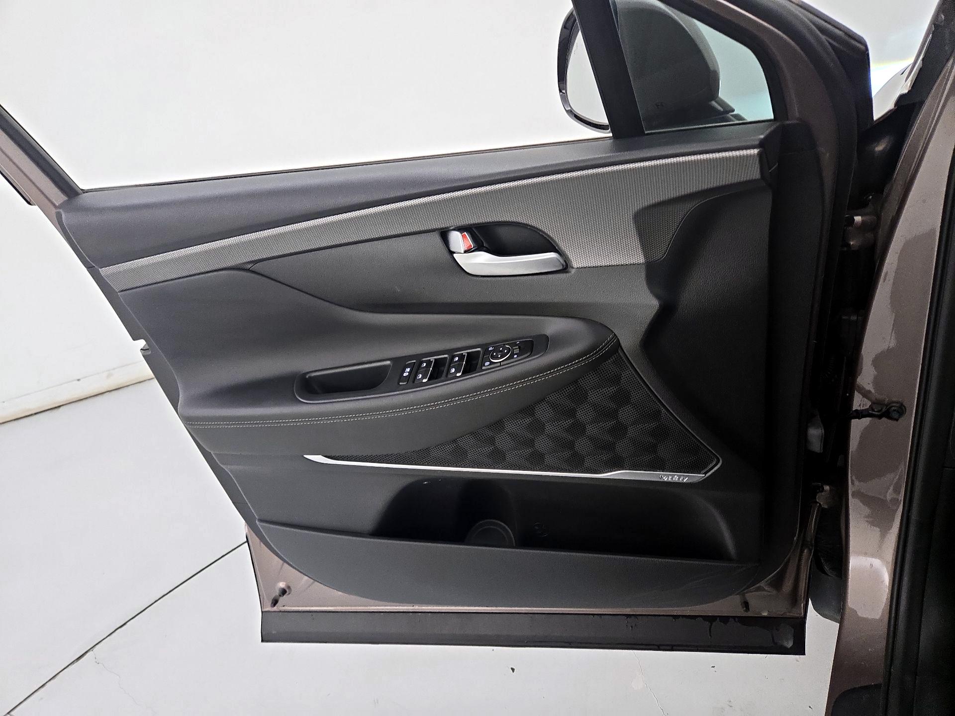 Thumbnail: 2020 Hyundai Santa Fe - 12