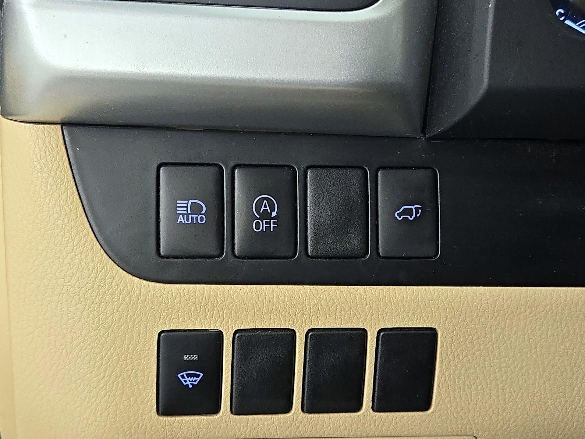 Thumbnail: 2019 Toyota Highlander - 13