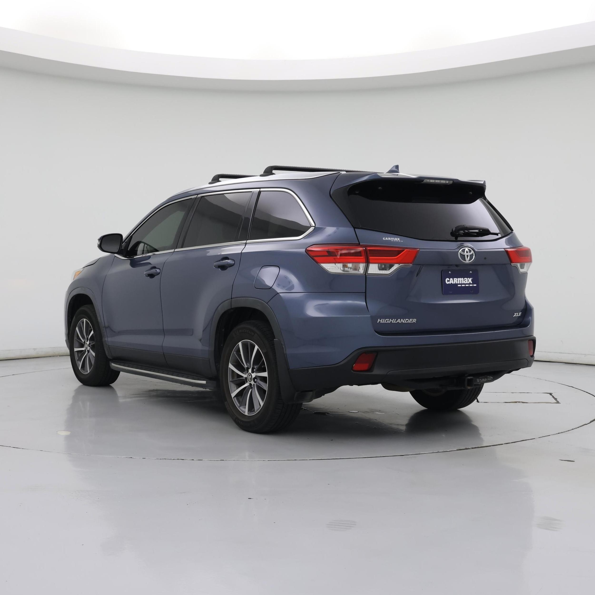 Thumbnail: 2019 Toyota Highlander - 2