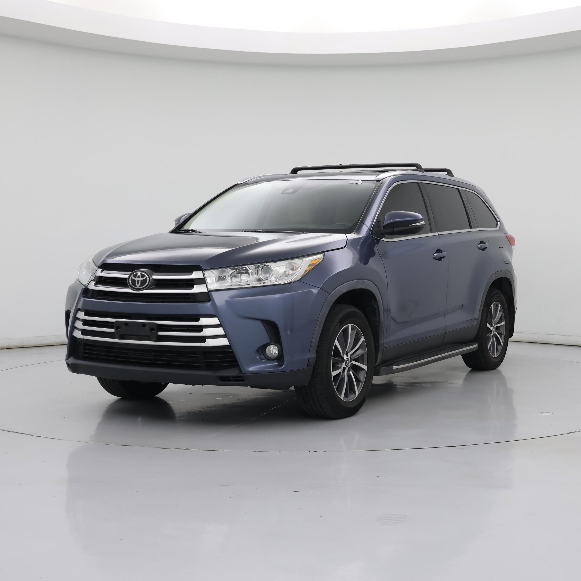 Thumbnail: 2019 Toyota Highlander - 4