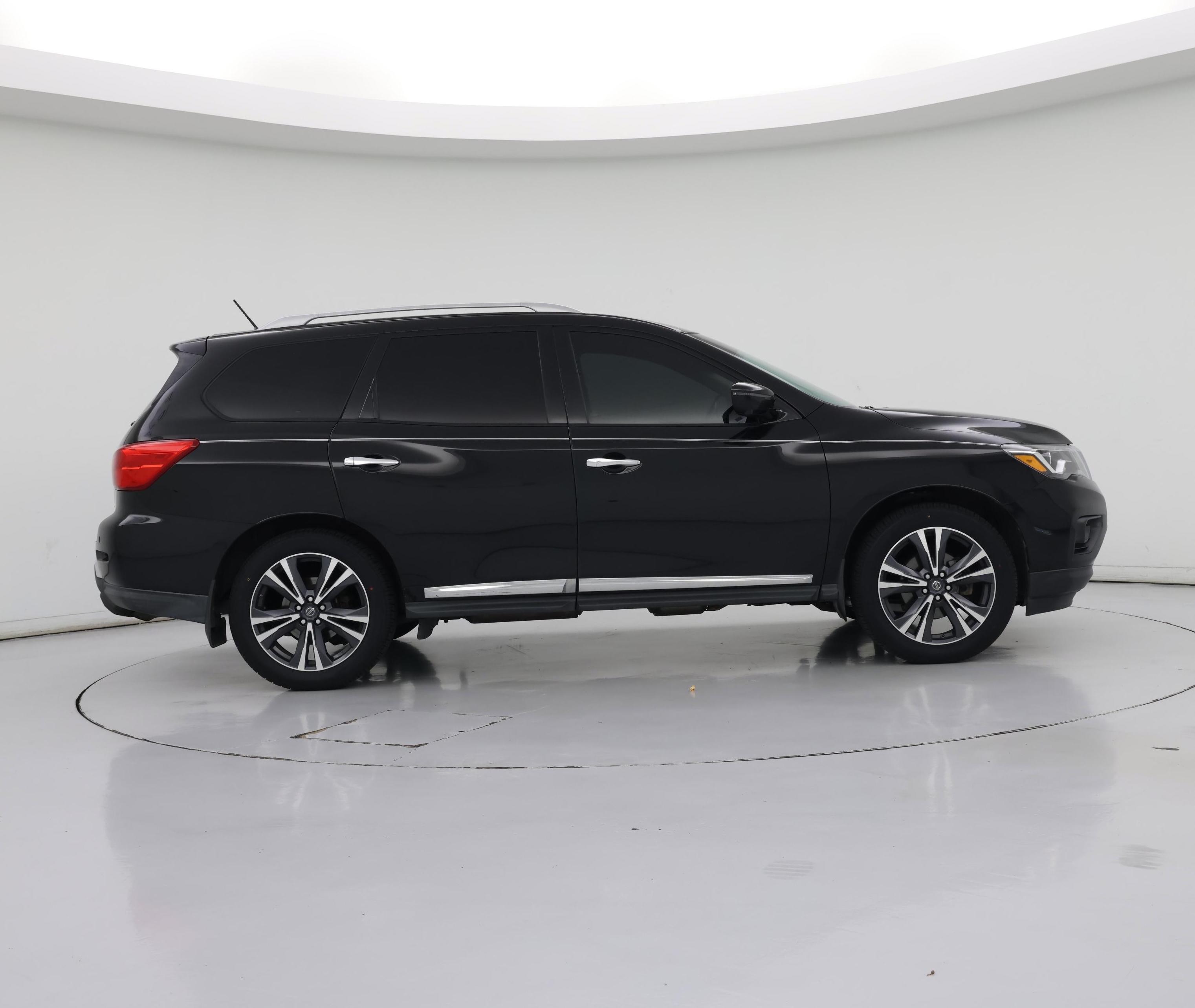 Thumbnail: 2017 Nissan Pathfinder - 7