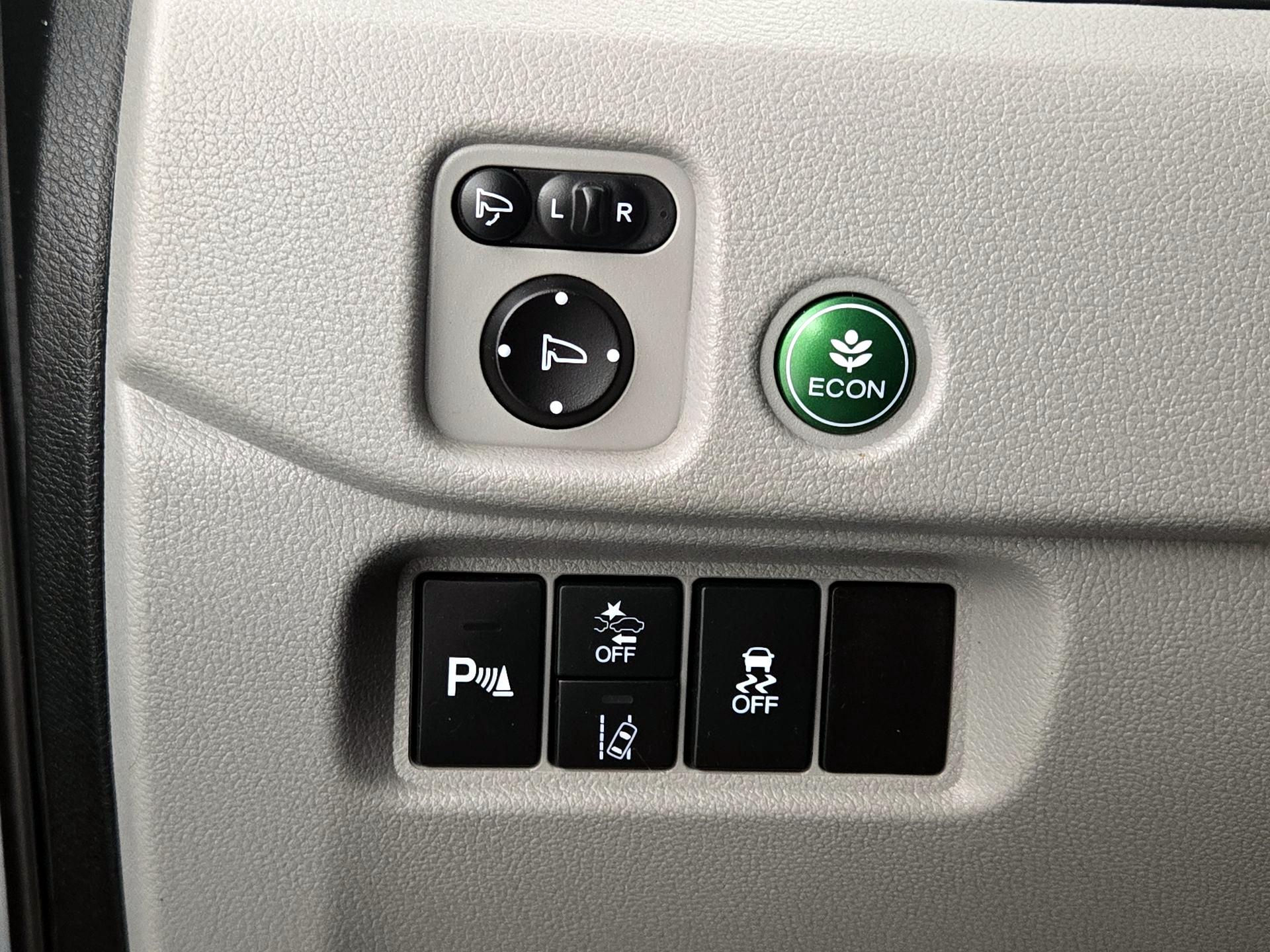 Thumbnail: 2019 Honda Pilot - 13