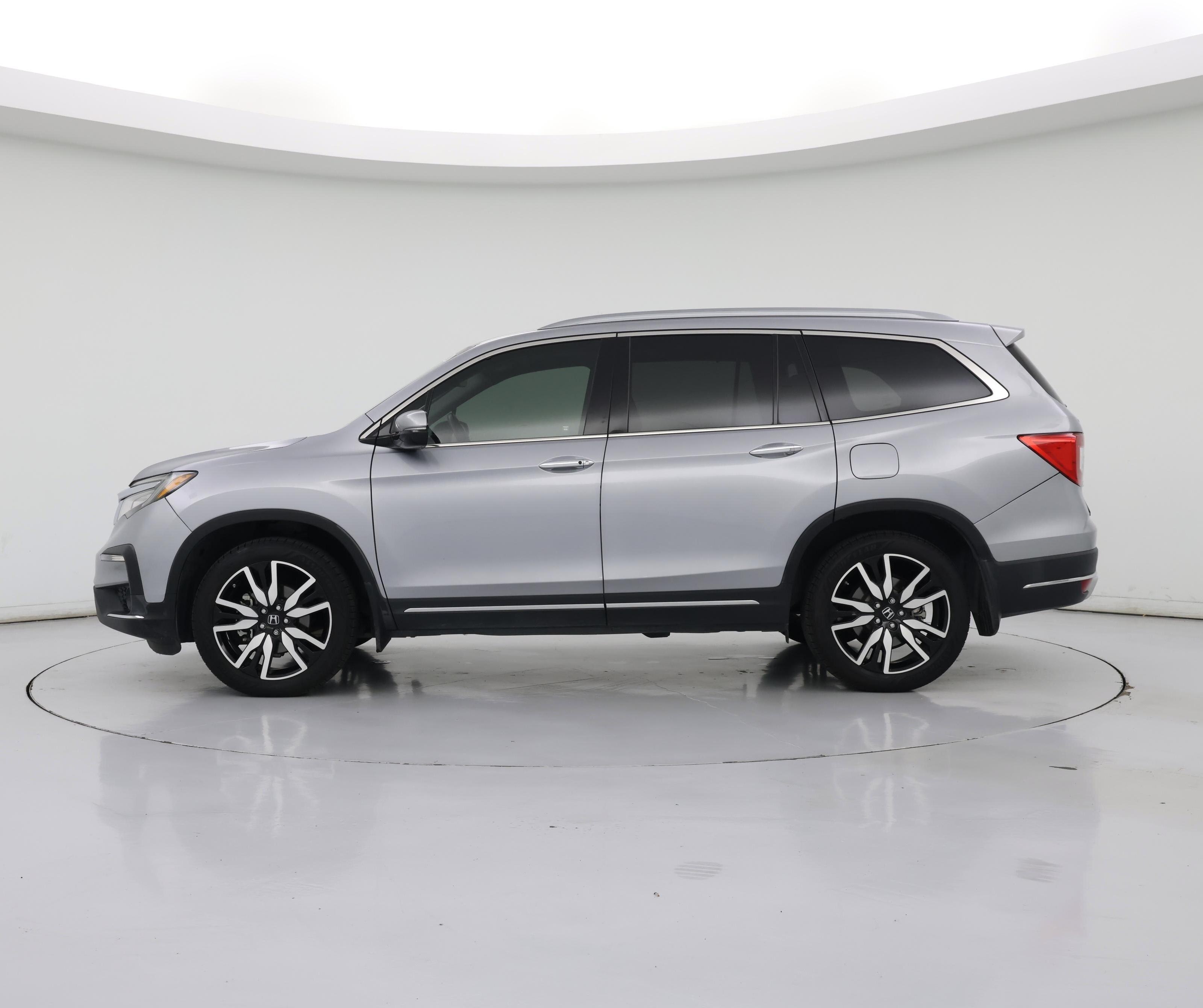 Thumbnail: 2019 Honda Pilot - 3