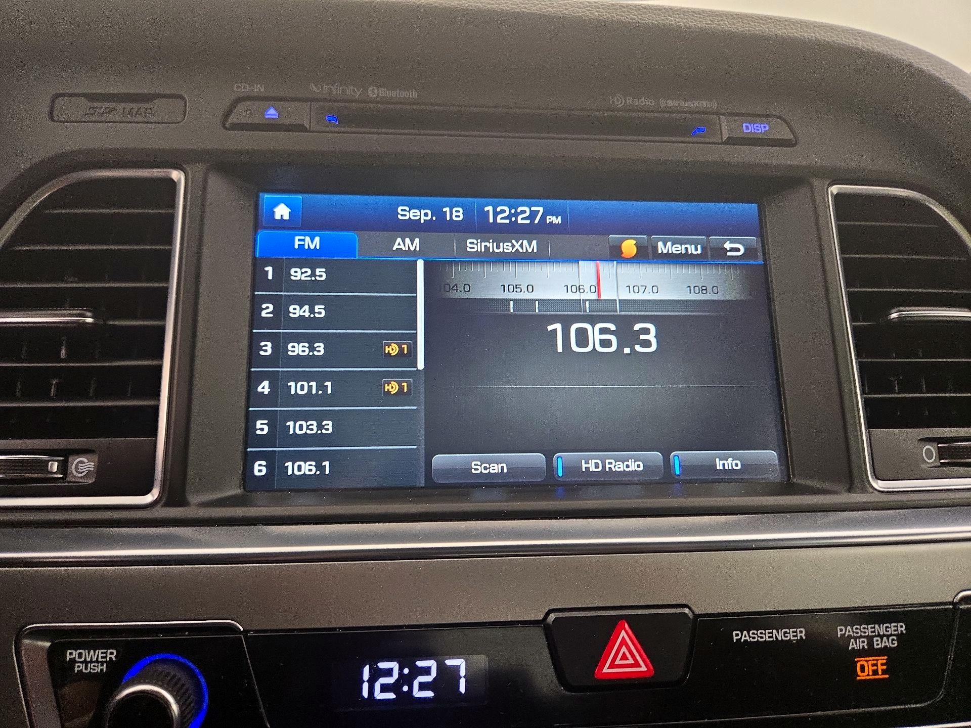 Thumbnail: 2016 Hyundai Sonata - 16