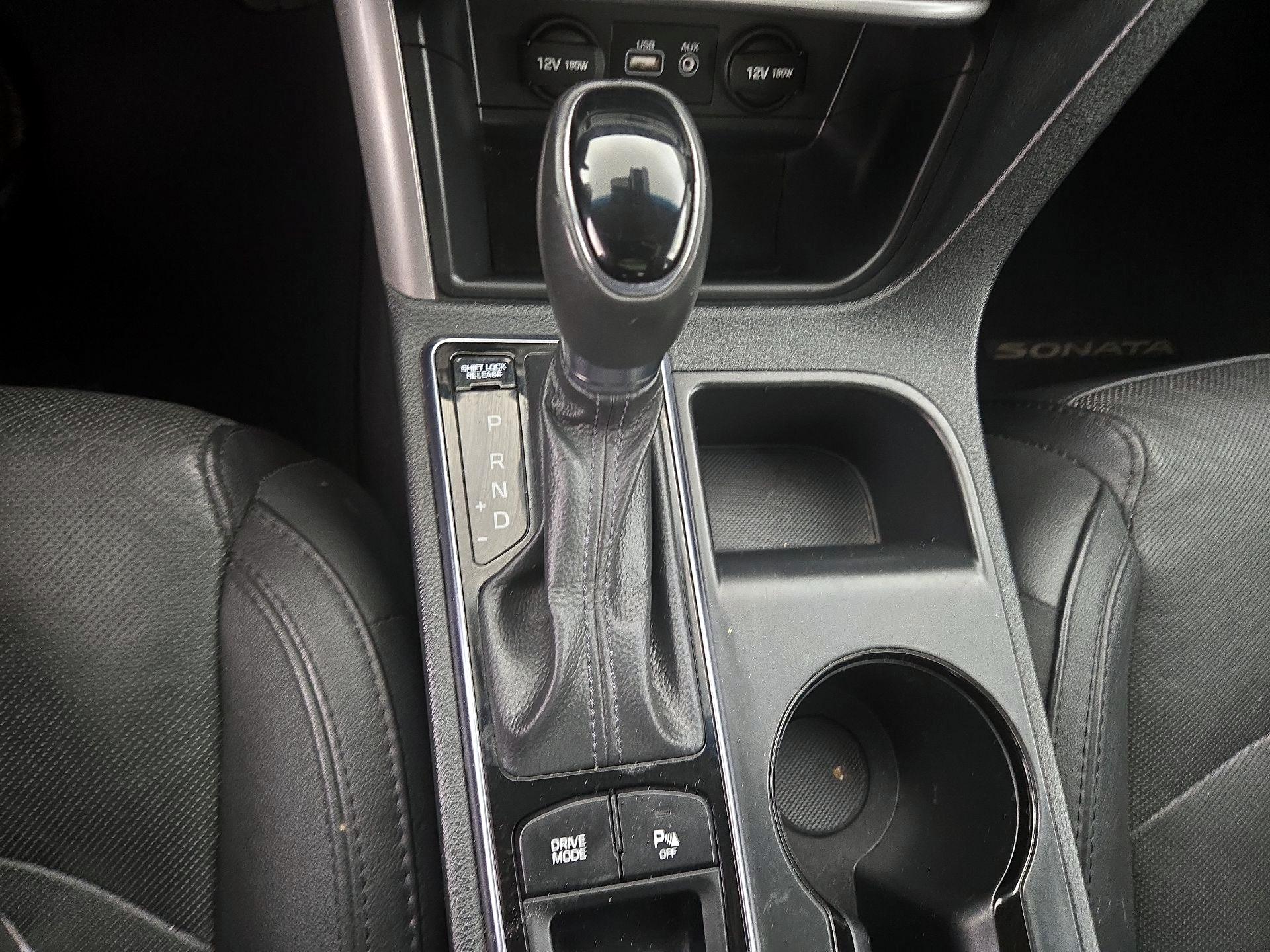 Thumbnail: 2016 Hyundai Sonata - 18