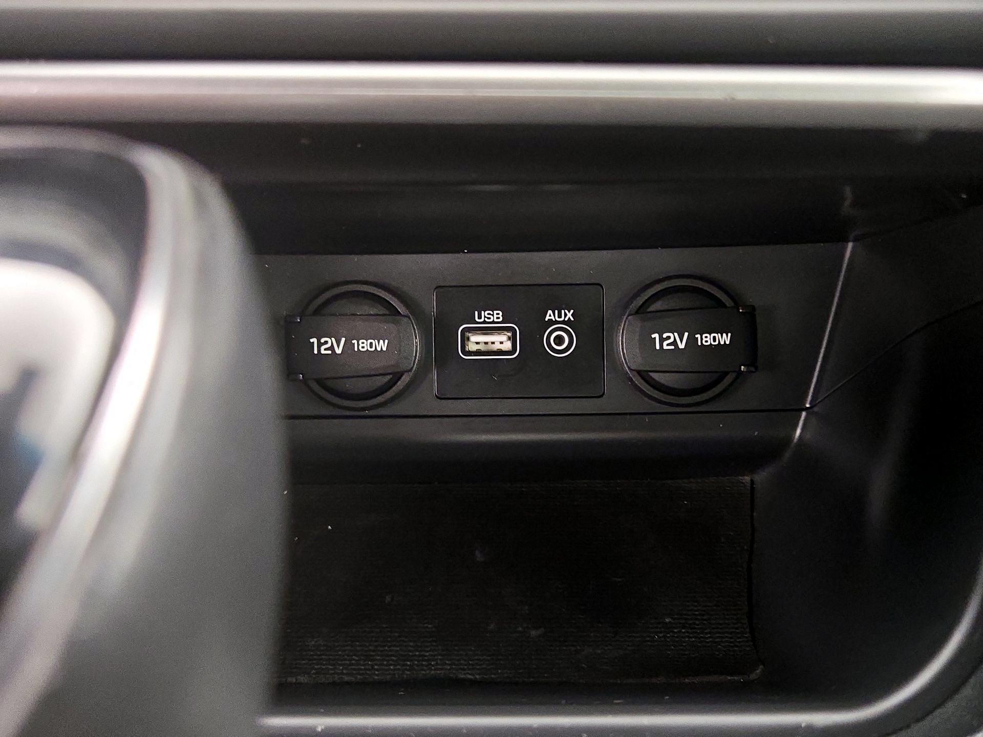 Thumbnail: 2016 Hyundai Sonata - 19