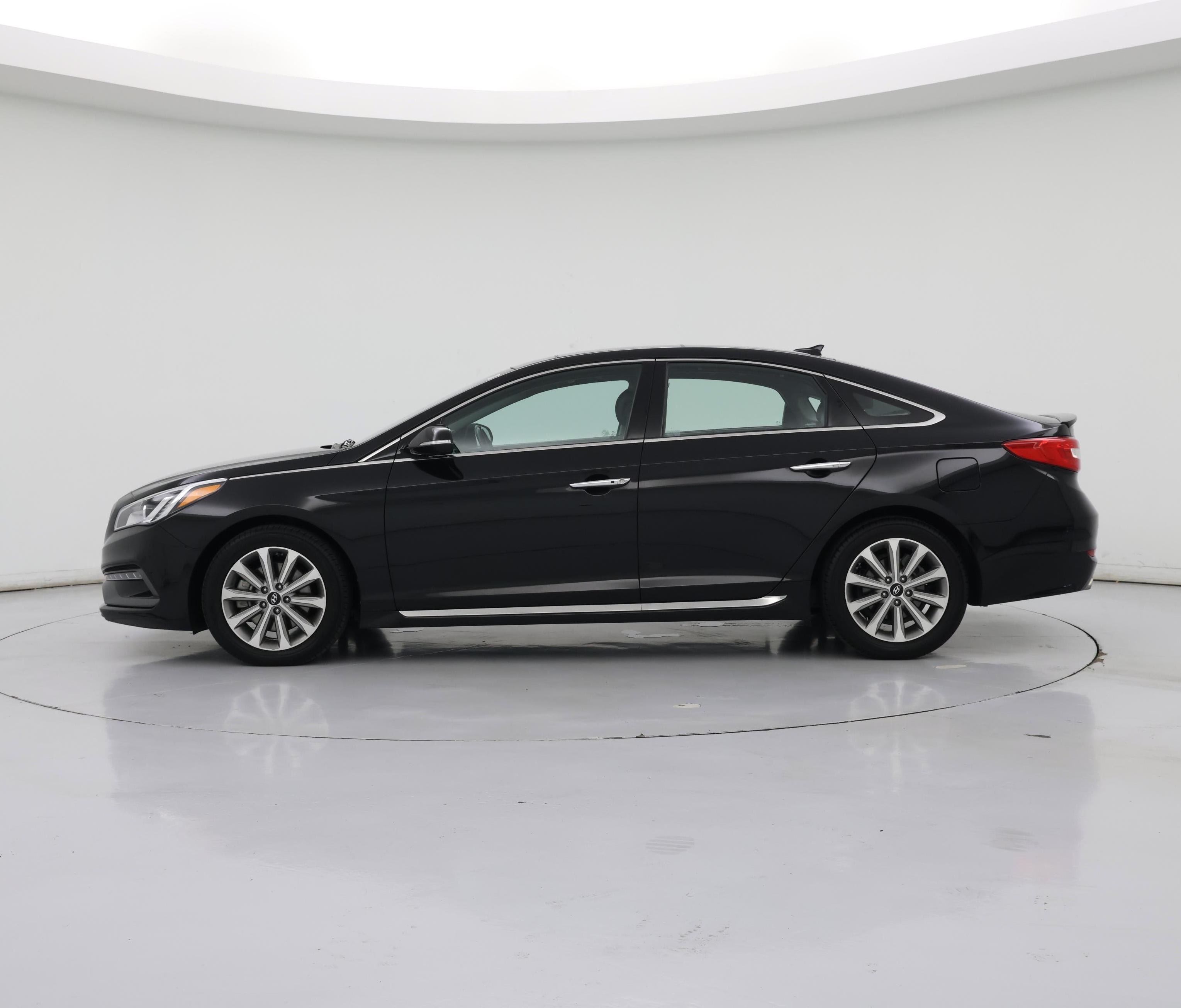 Thumbnail: 2016 Hyundai Sonata - 3