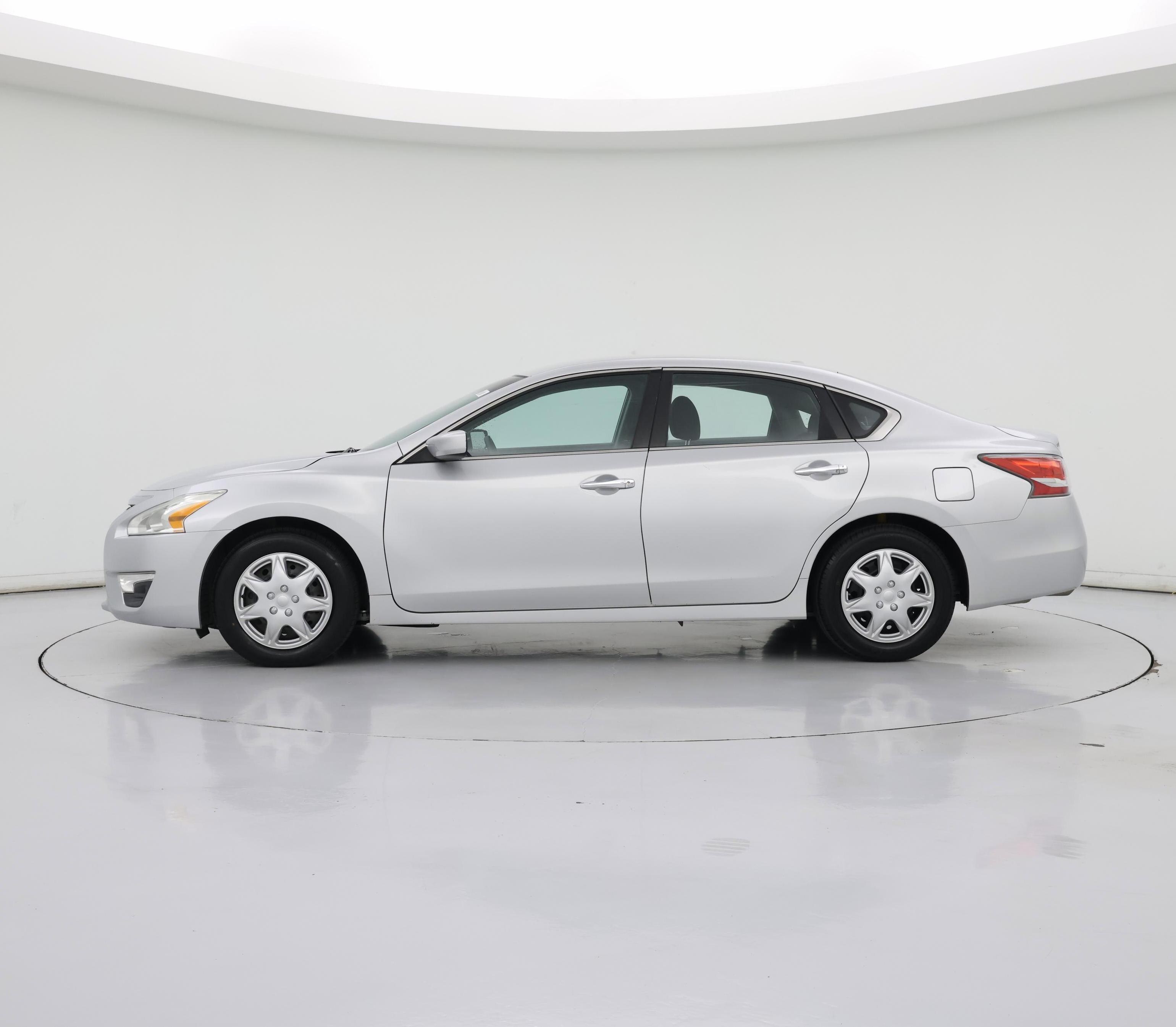 Thumbnail: 2015 Nissan Altima - 3