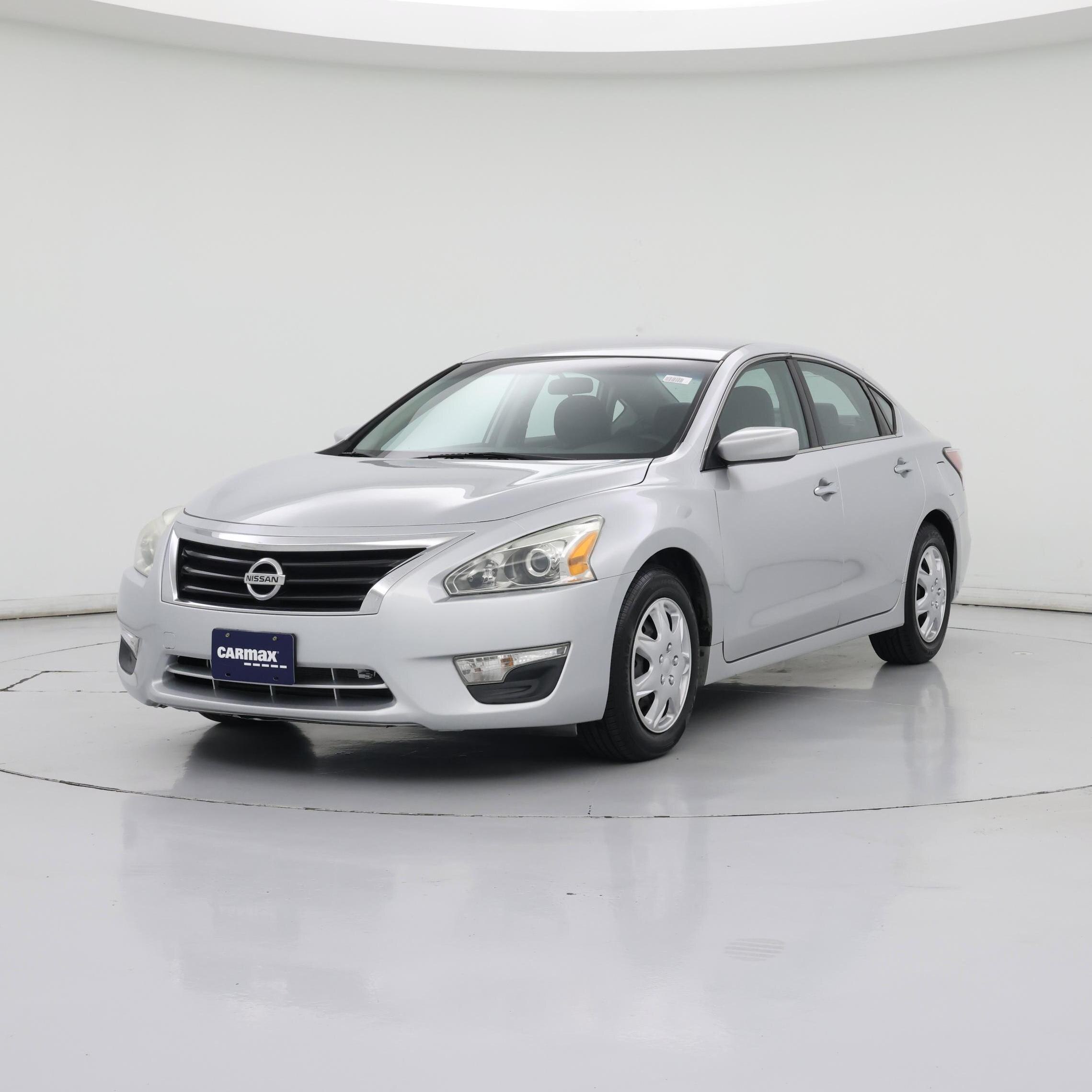 Thumbnail: 2015 Nissan Altima - 4