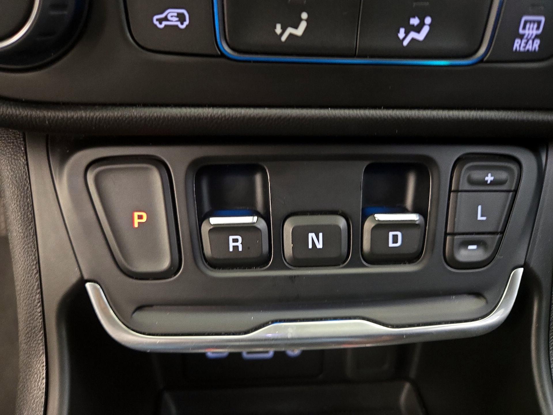 Thumbnail: 2018 GMC Terrain - 17