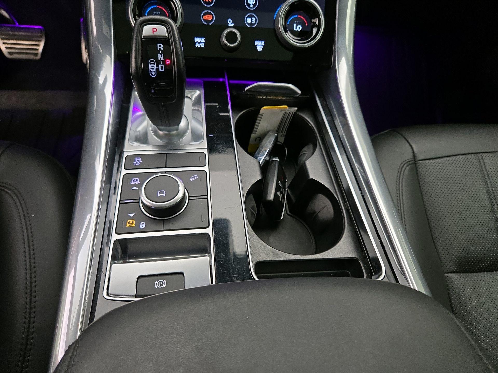 Thumbnail: 2022 Land Rover Range Rover Sport - 18