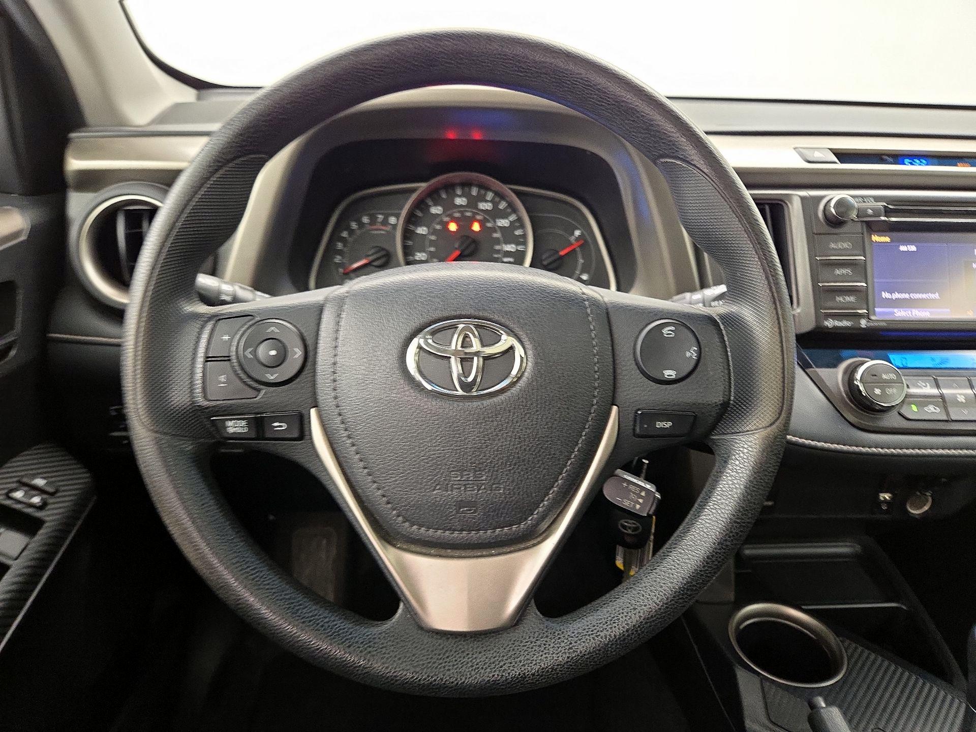 Thumbnail: 2015 Toyota RAV4 - 10